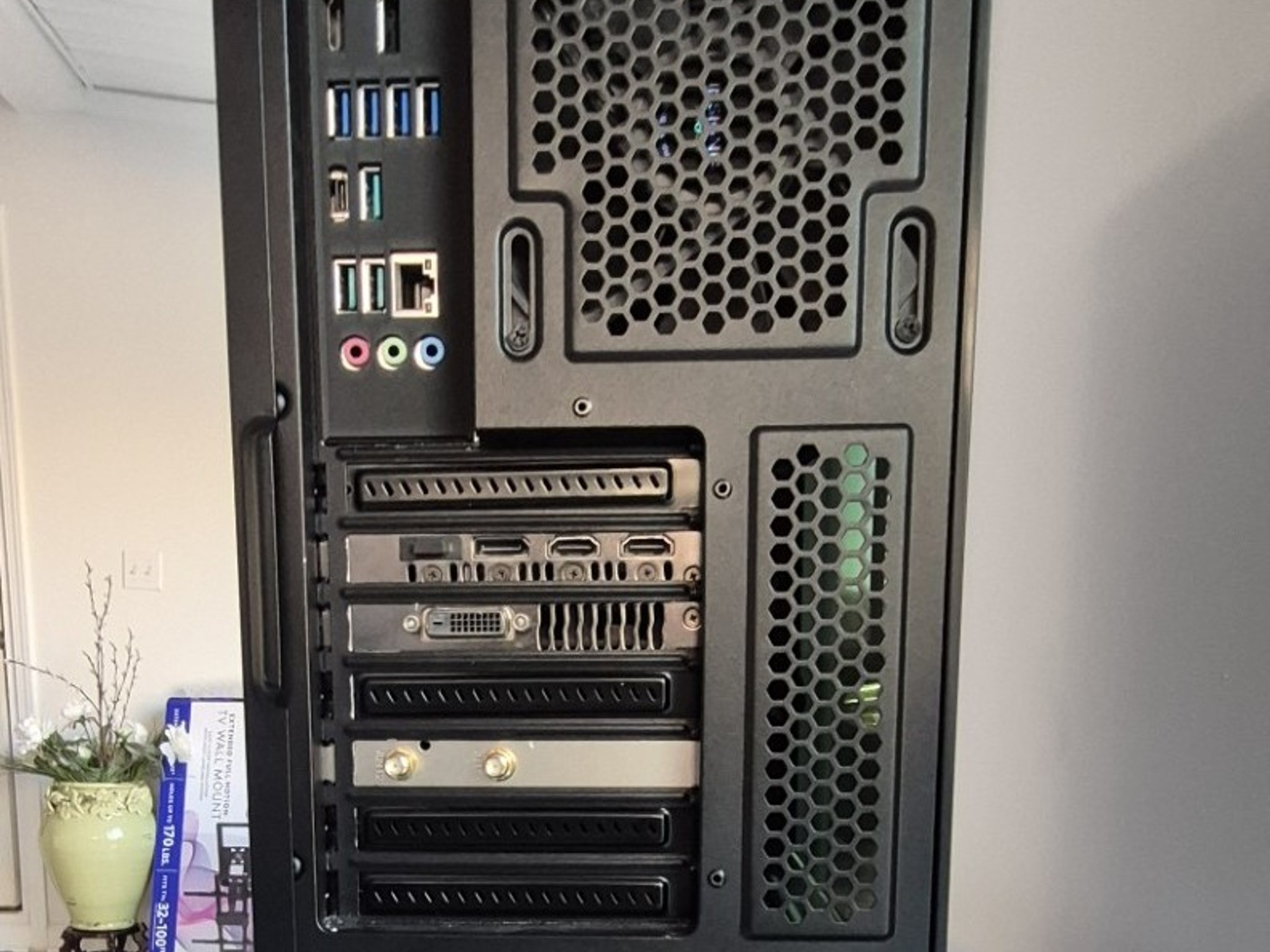 AMD Gaming PC Ryzen 7900X,Asus prime x670P, 32GB G.Skill Flare FX5 RAM, Asus AMD RX 580, AOI