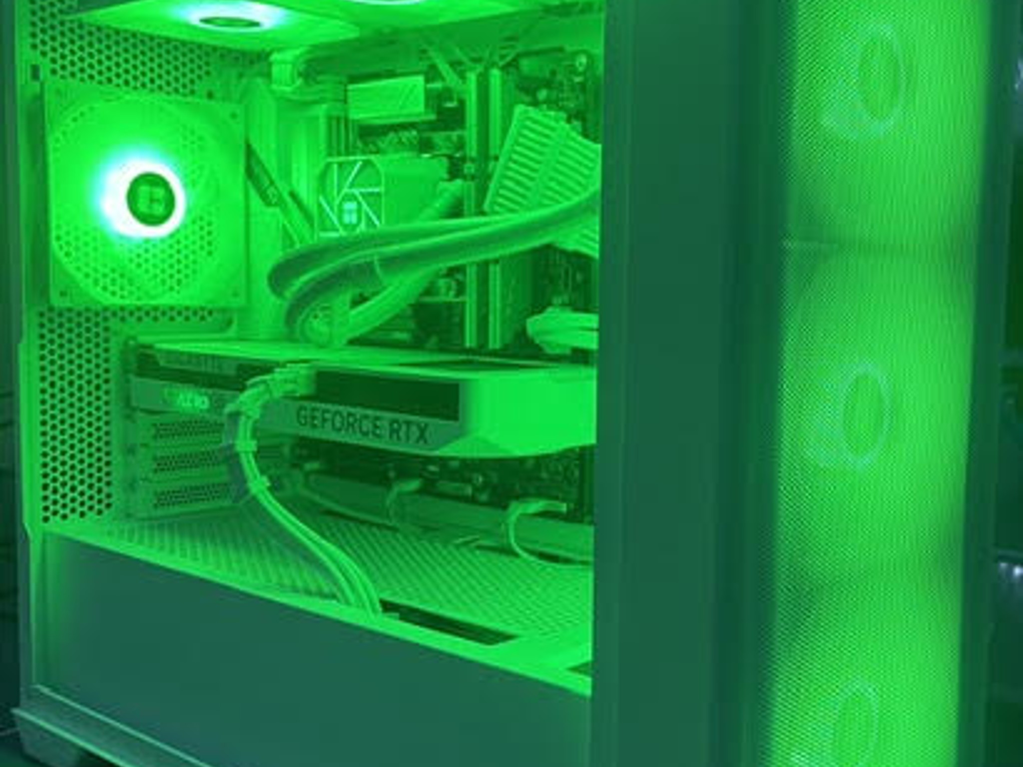 1080p/1440p ALL WHITE CUSTOM GAMING PC