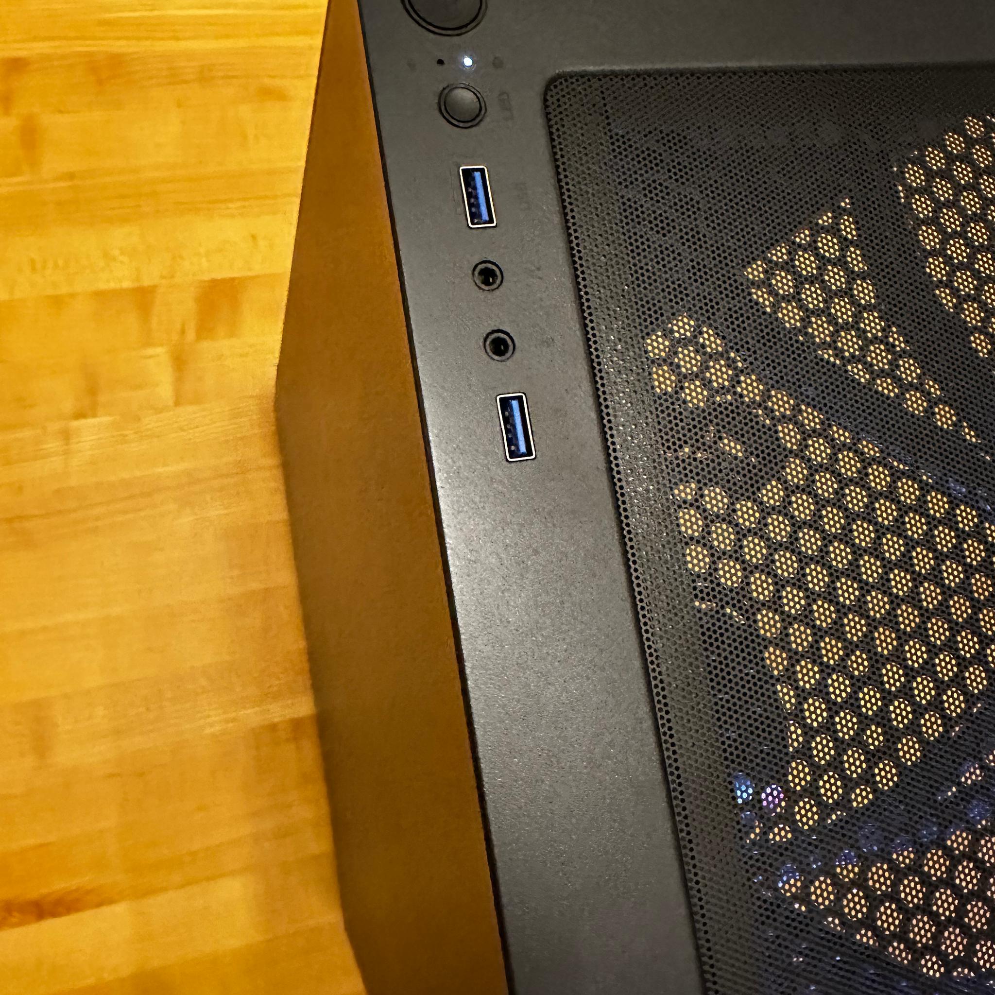🦆 💰 | RTX 2080 Super, Ryzen 3600 Liquid Cooled Wi-Fi Equipped Gaming PC, Christmas Special!