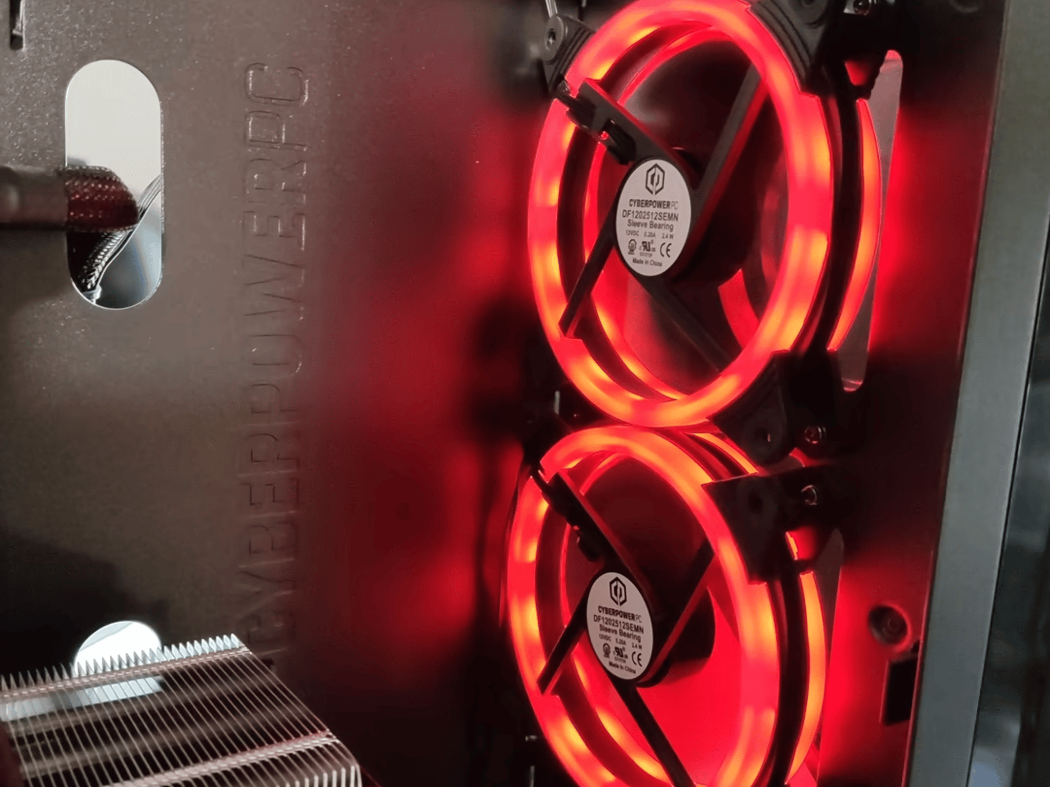 CyberPowerPC - Gamer Supreme Ryzen 7 3700X | RTX 3070 | 1TB SSD | 16GB DDR4