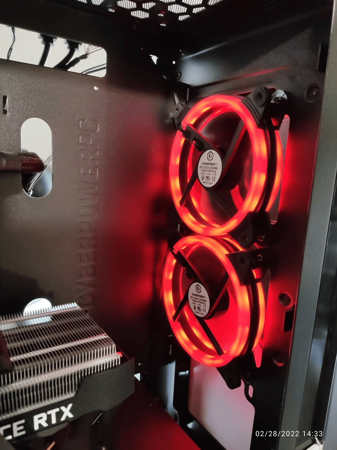 CyberPowerPC - Gamer Supreme Ryzen 7 3700X | RTX 3070 | 1TB SSD | 16GB DDR4