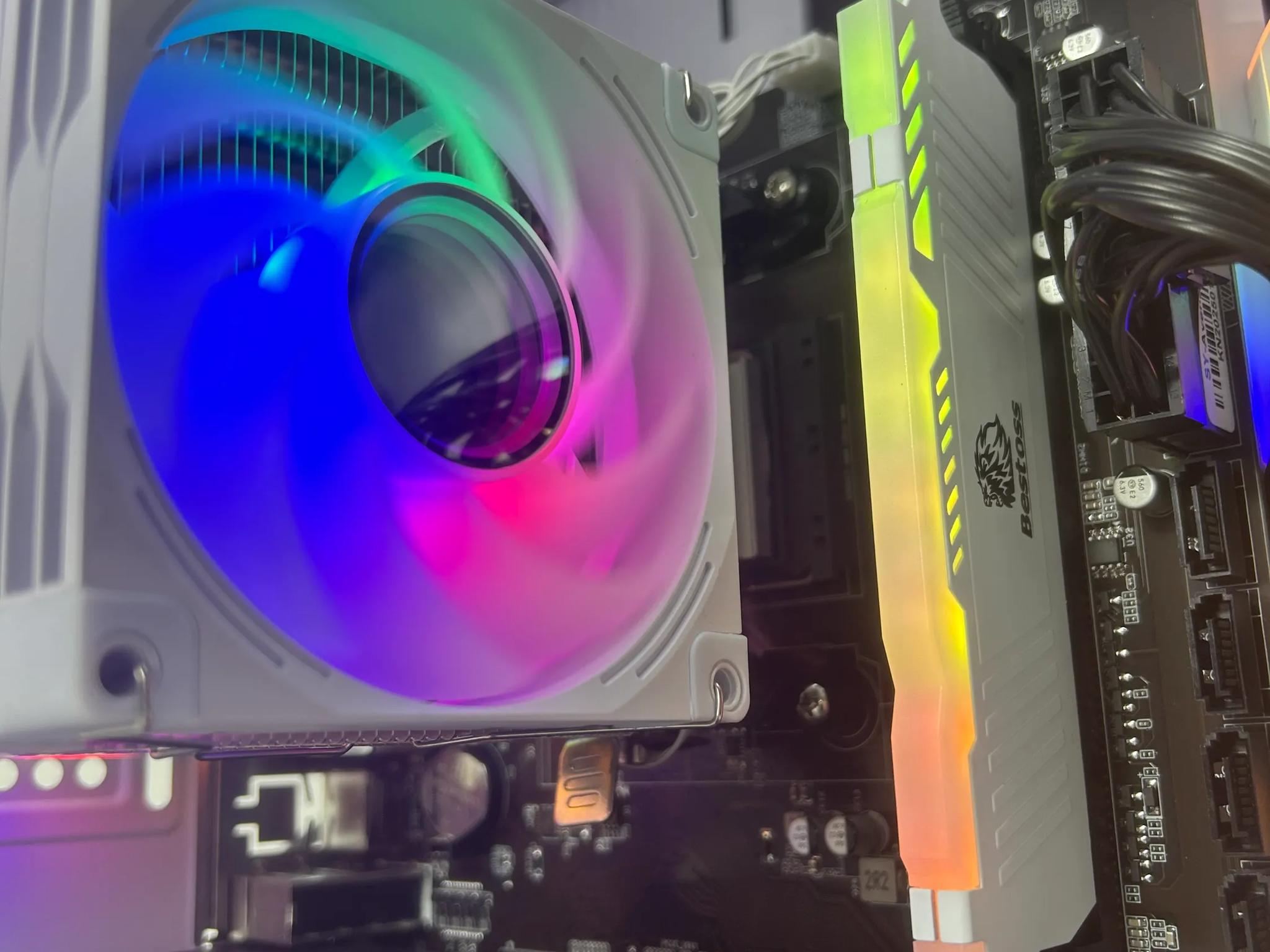 🥶🧊//ICEBERG V3// - Ryzen 5 2600, GTX 1660 Super, 16GB, 1TB SSD🥶🧊