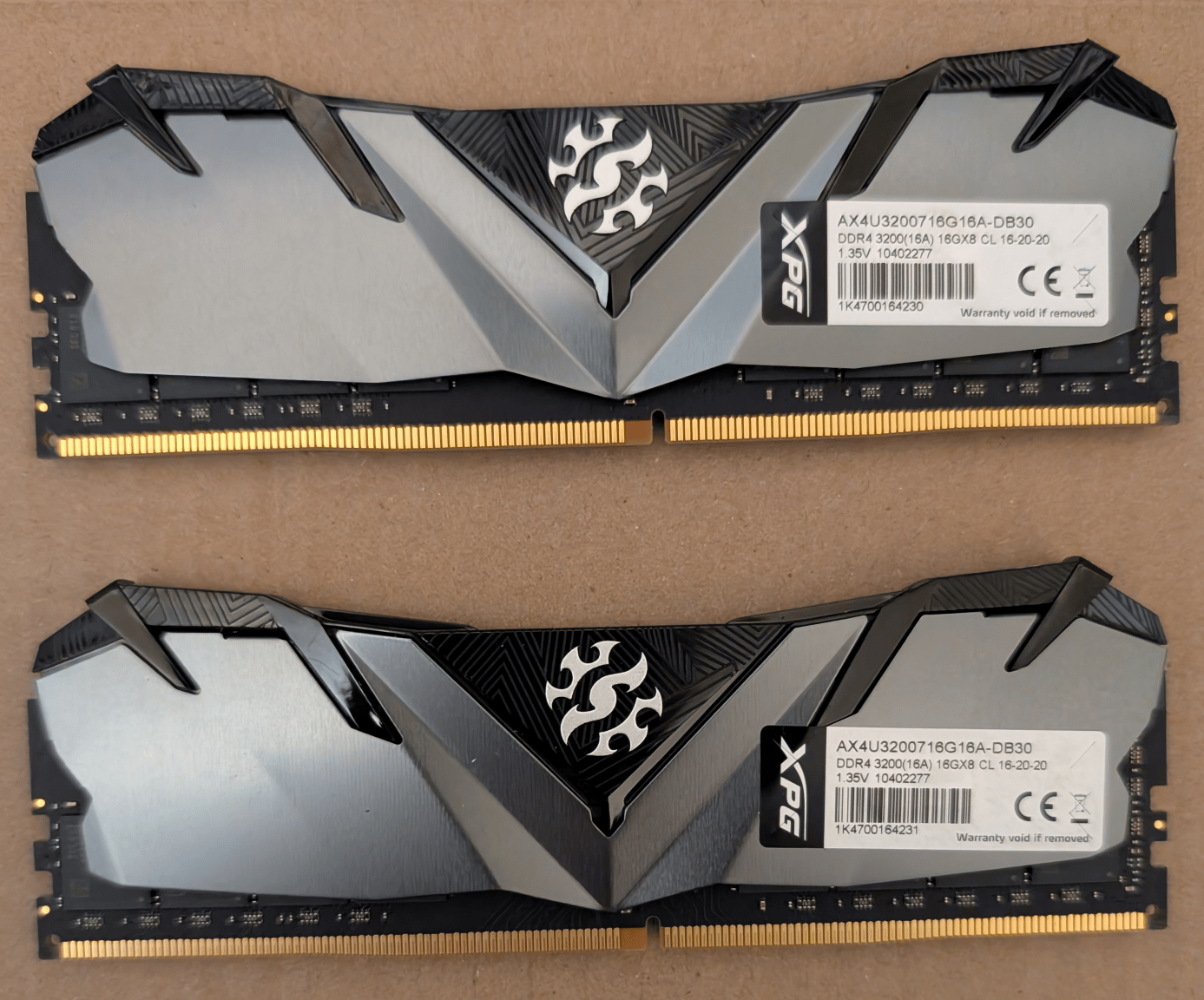 XPG GAMMIX D30 32GB (2x16GB) DDR4 3200MT/s CL16 Desktop RAM Kit