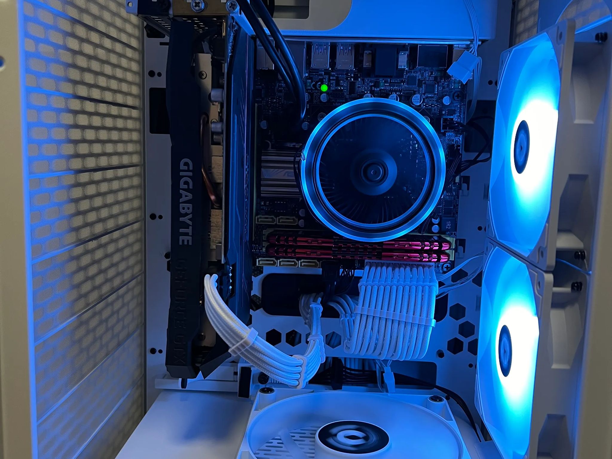 🧊Ice Tower🧊 | Mini PC | GTX 1660TI | Intel Xeon (= Core i7 4770K) | 16GB RAM | 1TB SSD