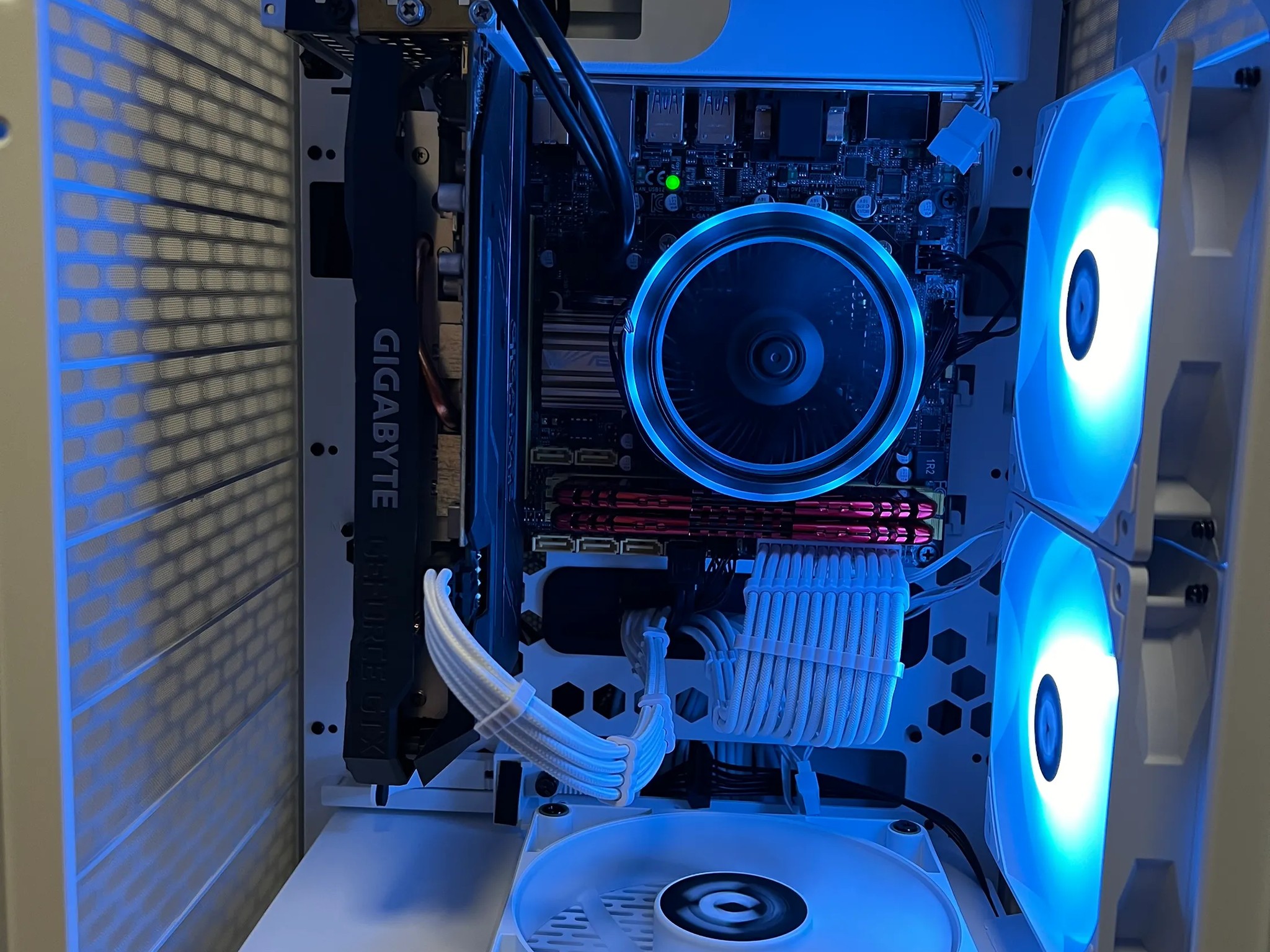 🧊Ice Tower🧊 | Mini PC | GTX 1660TI | Intel Xeon (= Core i7 4770K) | 16GB RAM | 1TB SSD