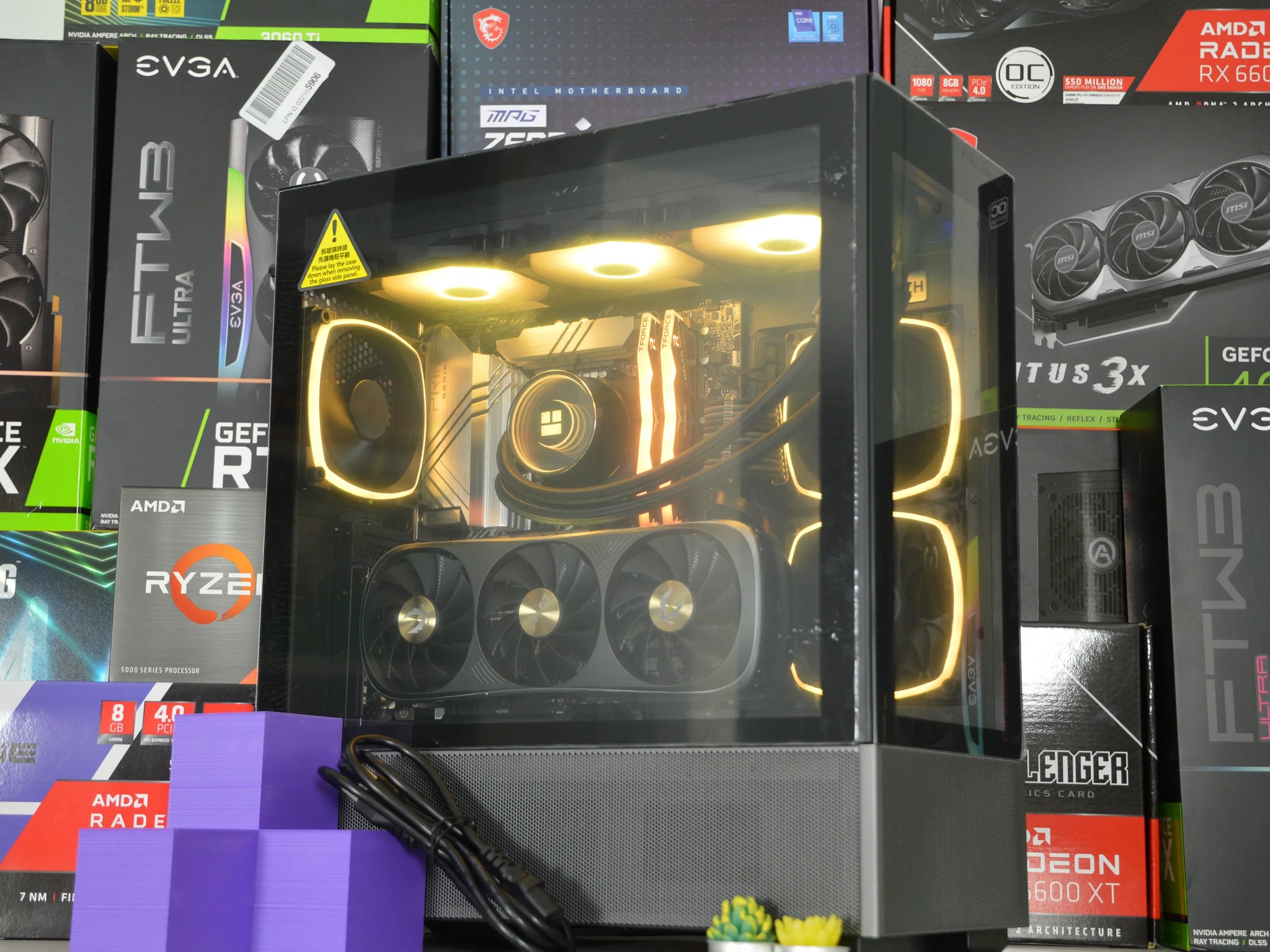 🏆👑| RTX 4070Ti 12GB| INTEL i9-13900K | 32 GB DDR5 RAM | 2TB NVME SSD | Golden Bling |