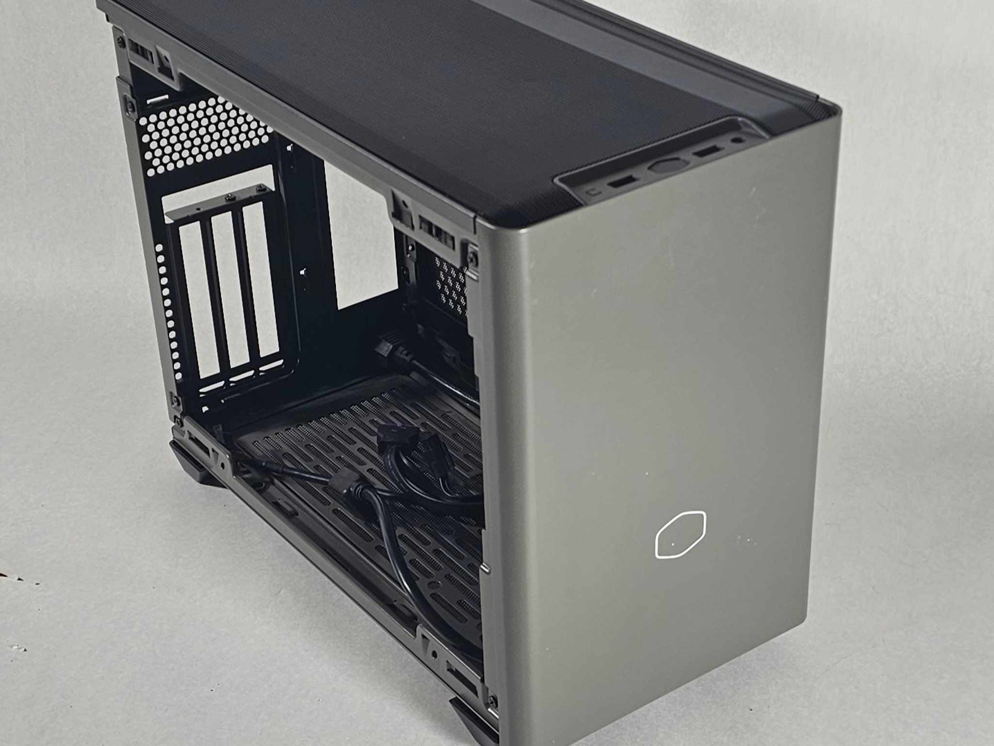 ITX Cooler Master PC Case