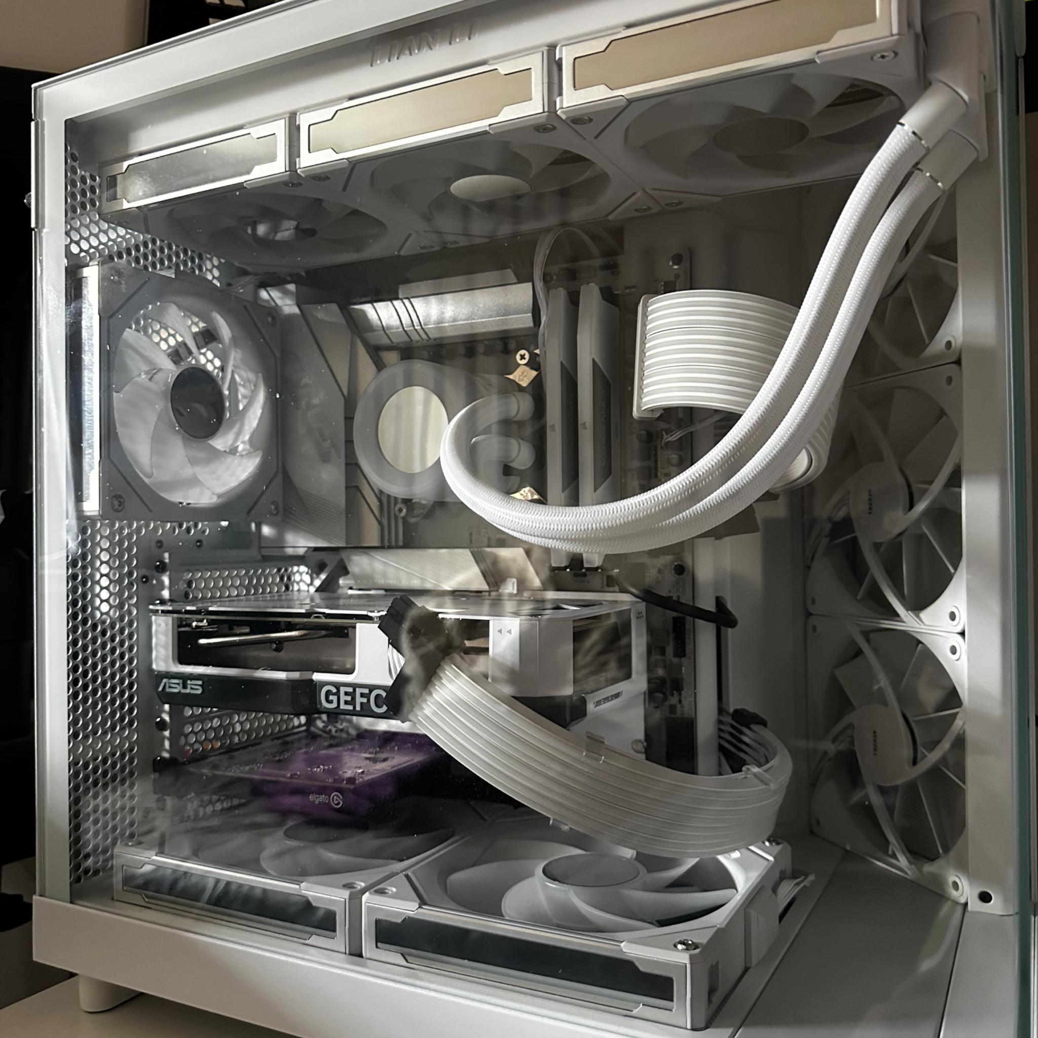 ALL WHITE GAMING PC | Intel 14700k | RTX 4060 | 32GB RAM | 2TB