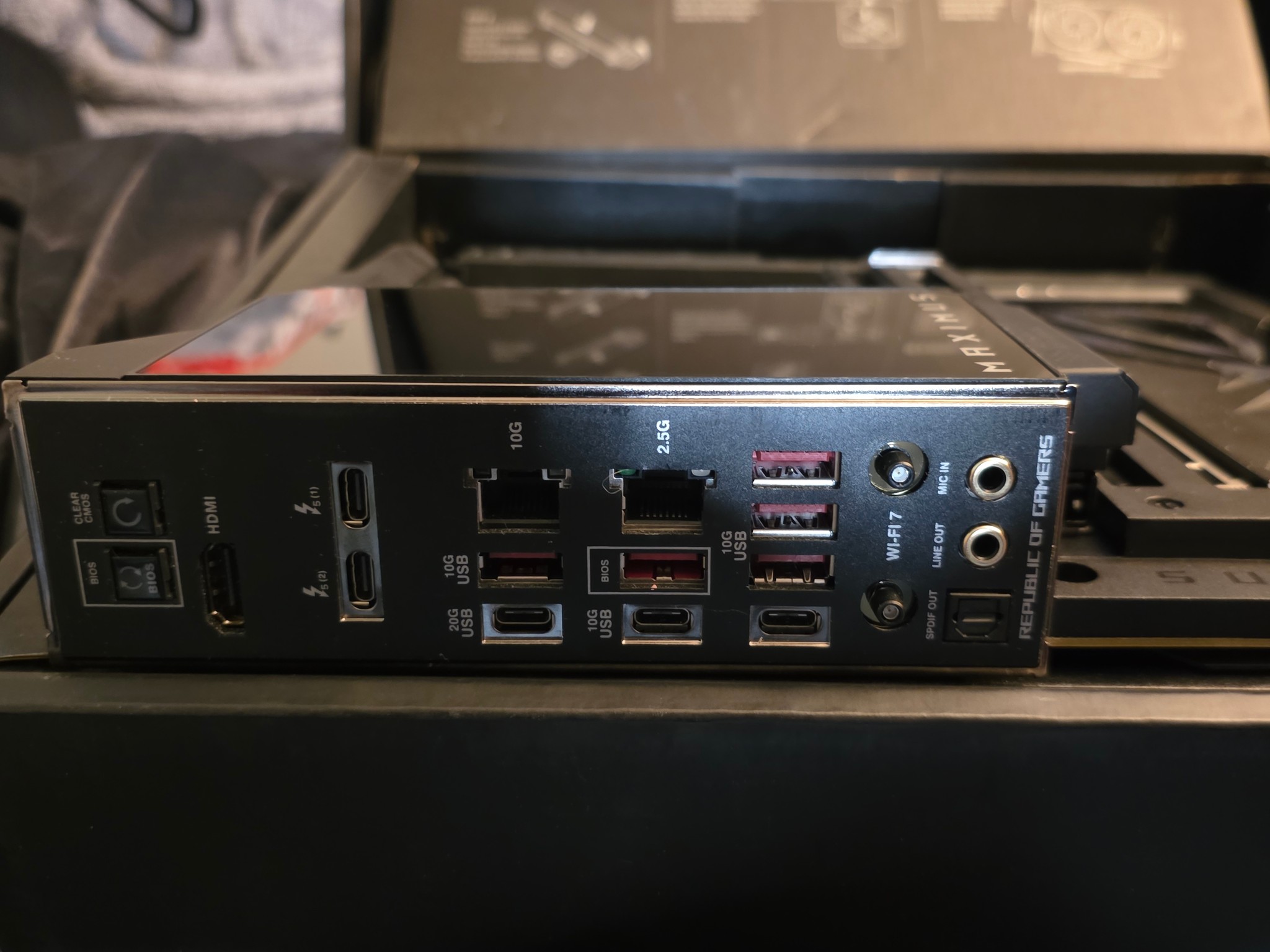 ASUS ROG MAXIMUS Z890 EXTREME Intel LGA 1851 E-DDR5 WIFI 7