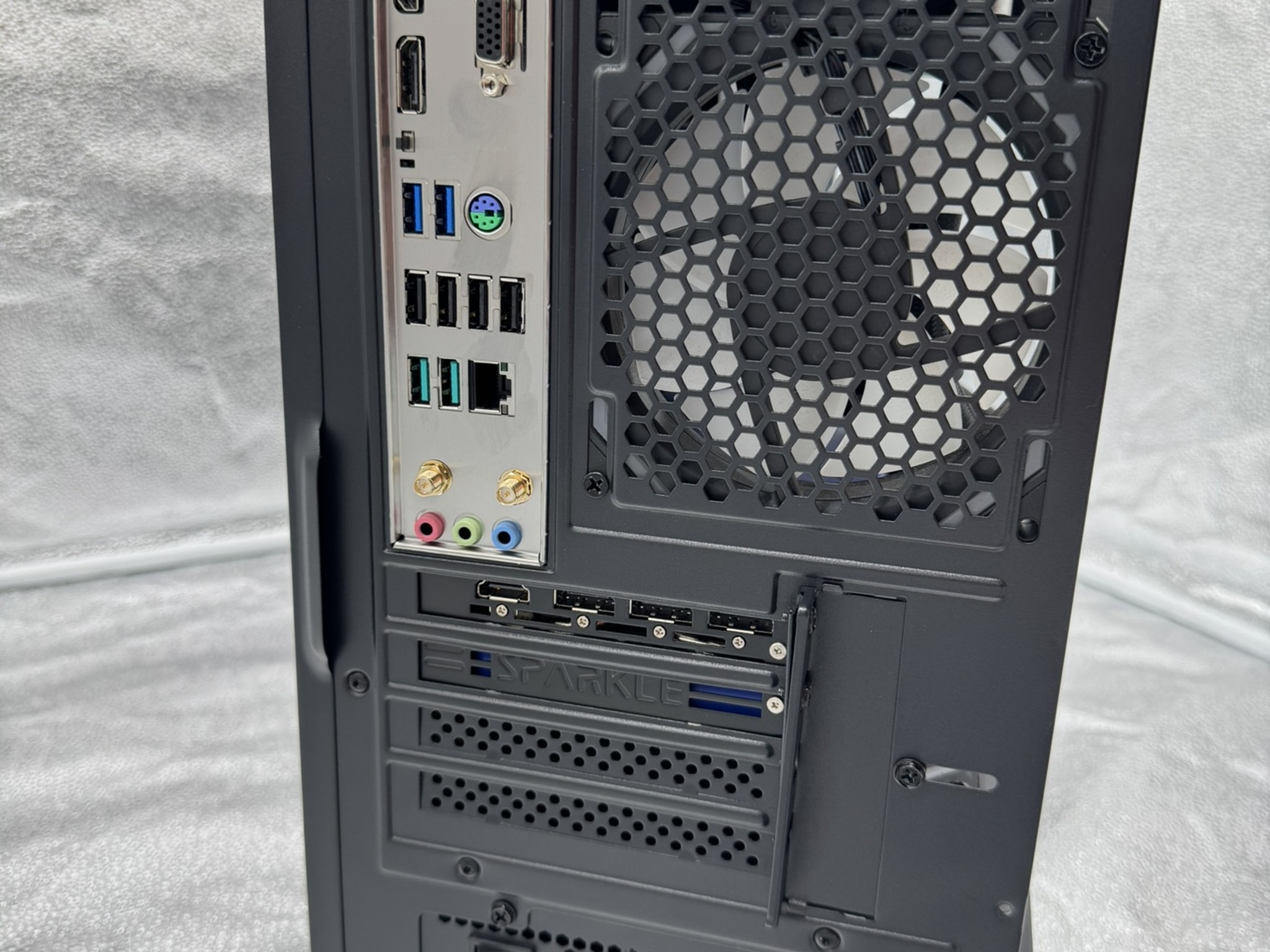 Intel ARC B580 | Ryzen 9600X | 32GB DDR5 | WIFI