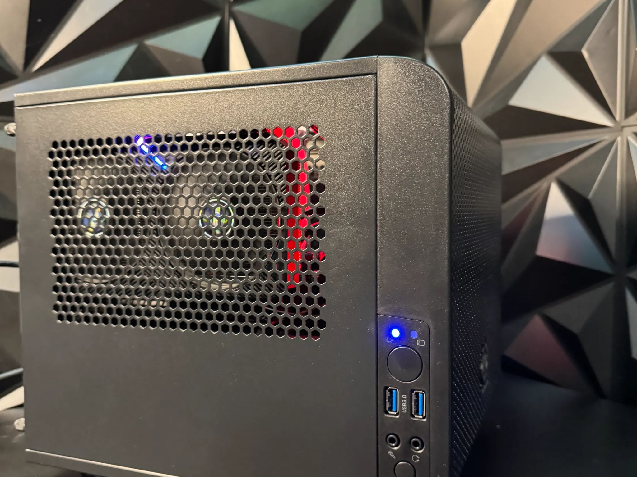 ⚡Tusker Cube 5560 ⚡Ryzen 5 5500| RTX 3060| 32 GB DDR4 3200MHz| 1.5 TB SSD