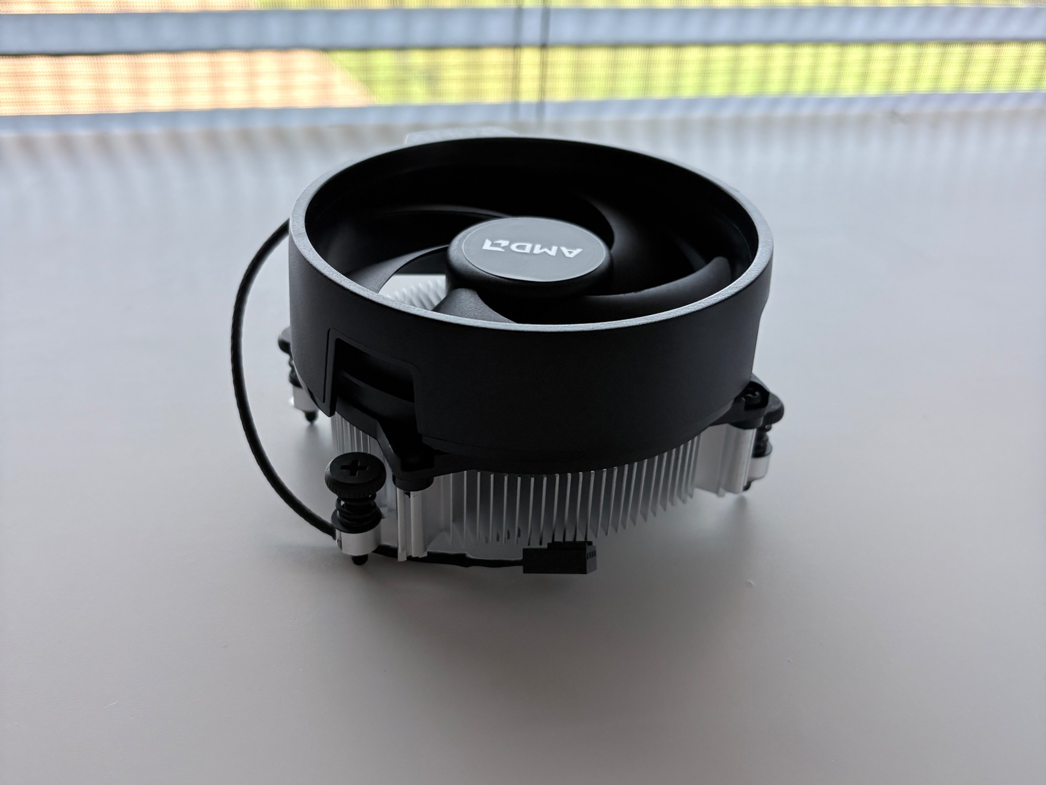 AMD Ryzen 5 2600X + Brand New Wraith Spire Cooler – 6C/12T Gaming CPU