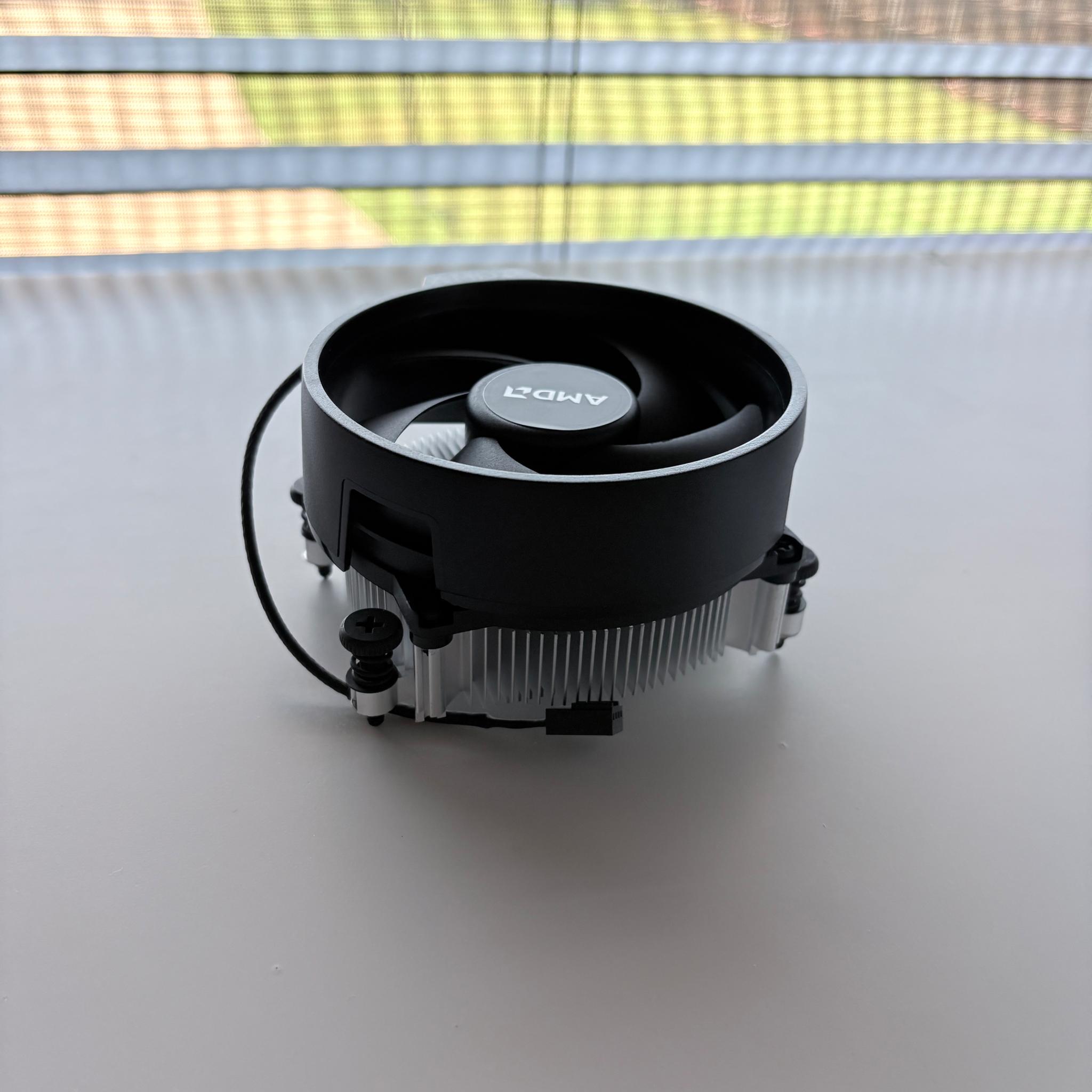AMD Ryzen 5 2600X + Brand New Wraith Spire Cooler – 6C/12T Gaming CPU