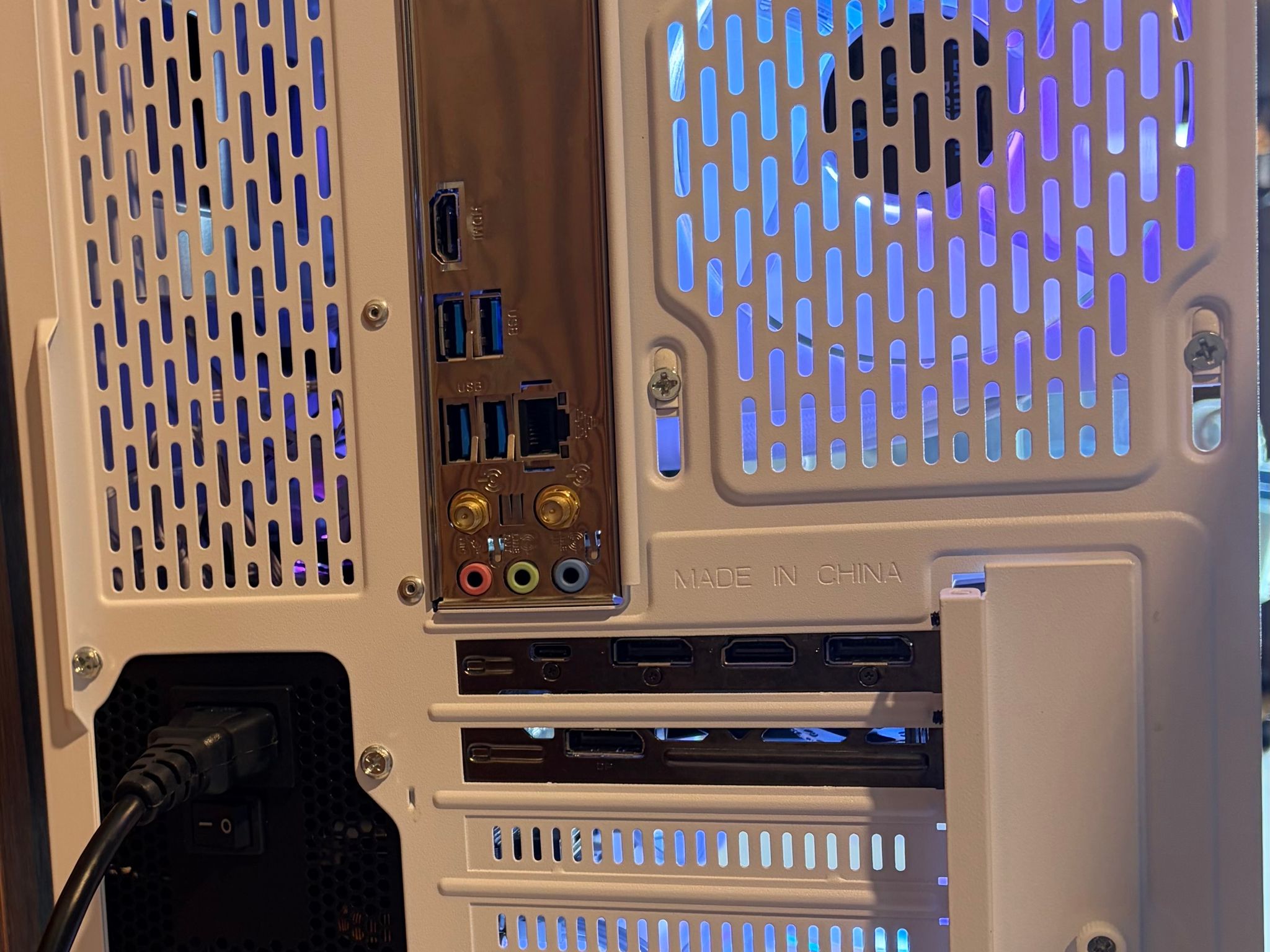RTX 2070 | I5 10600KF | 16GB DDR4 | 500GB SSD | 650W