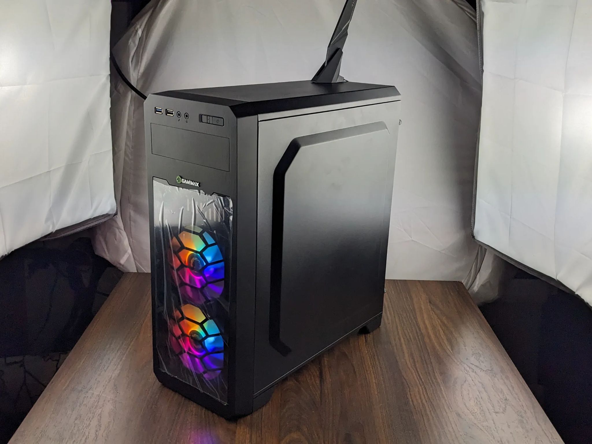 RTX 3060ti, Ryzen 5 5600, 2x8GB 3600mhz, 1TB Gen 4 NVMe