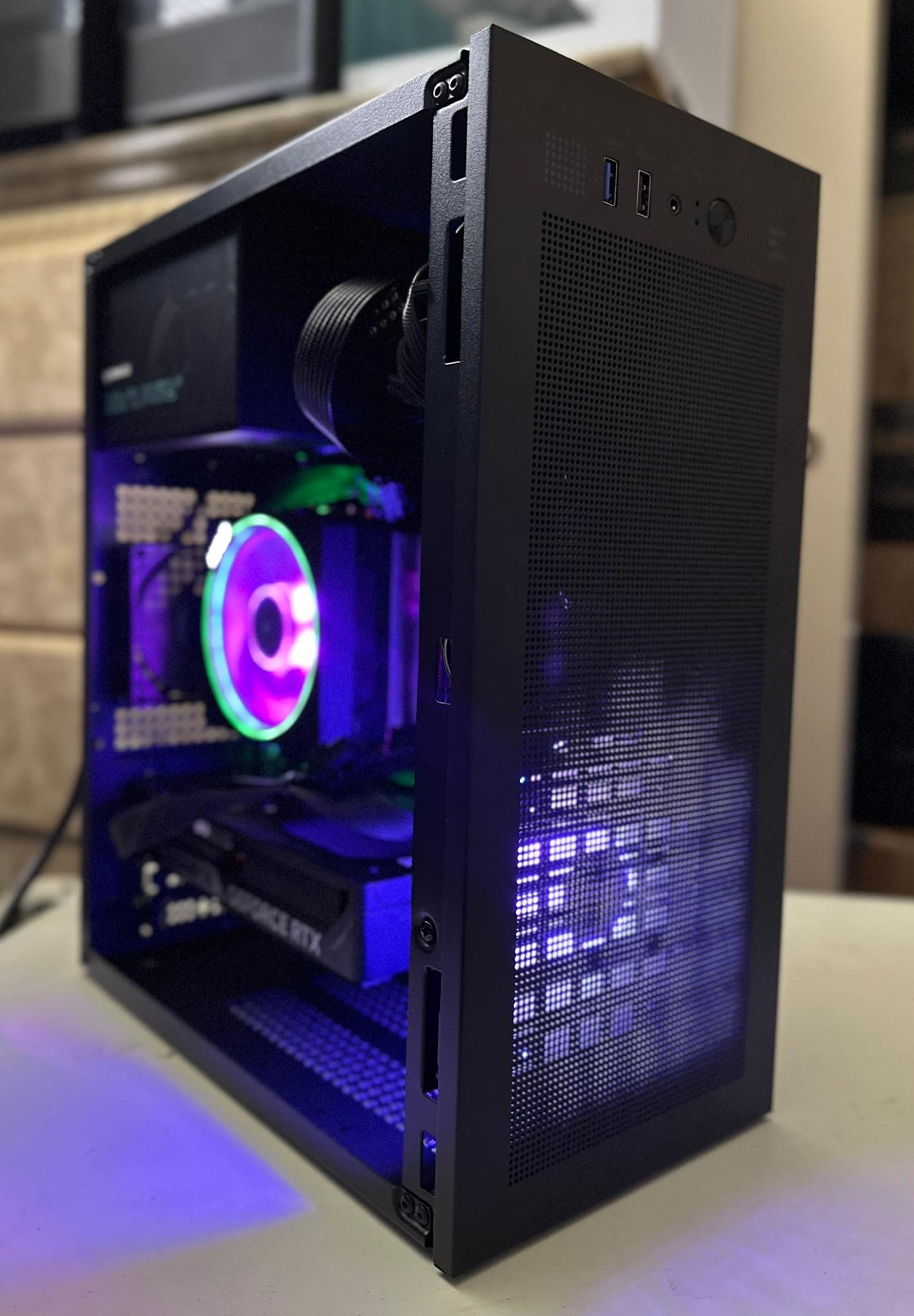 Ryzen 7 3800XT / RTX 5060 / 1TB NVME / 32GB RAM