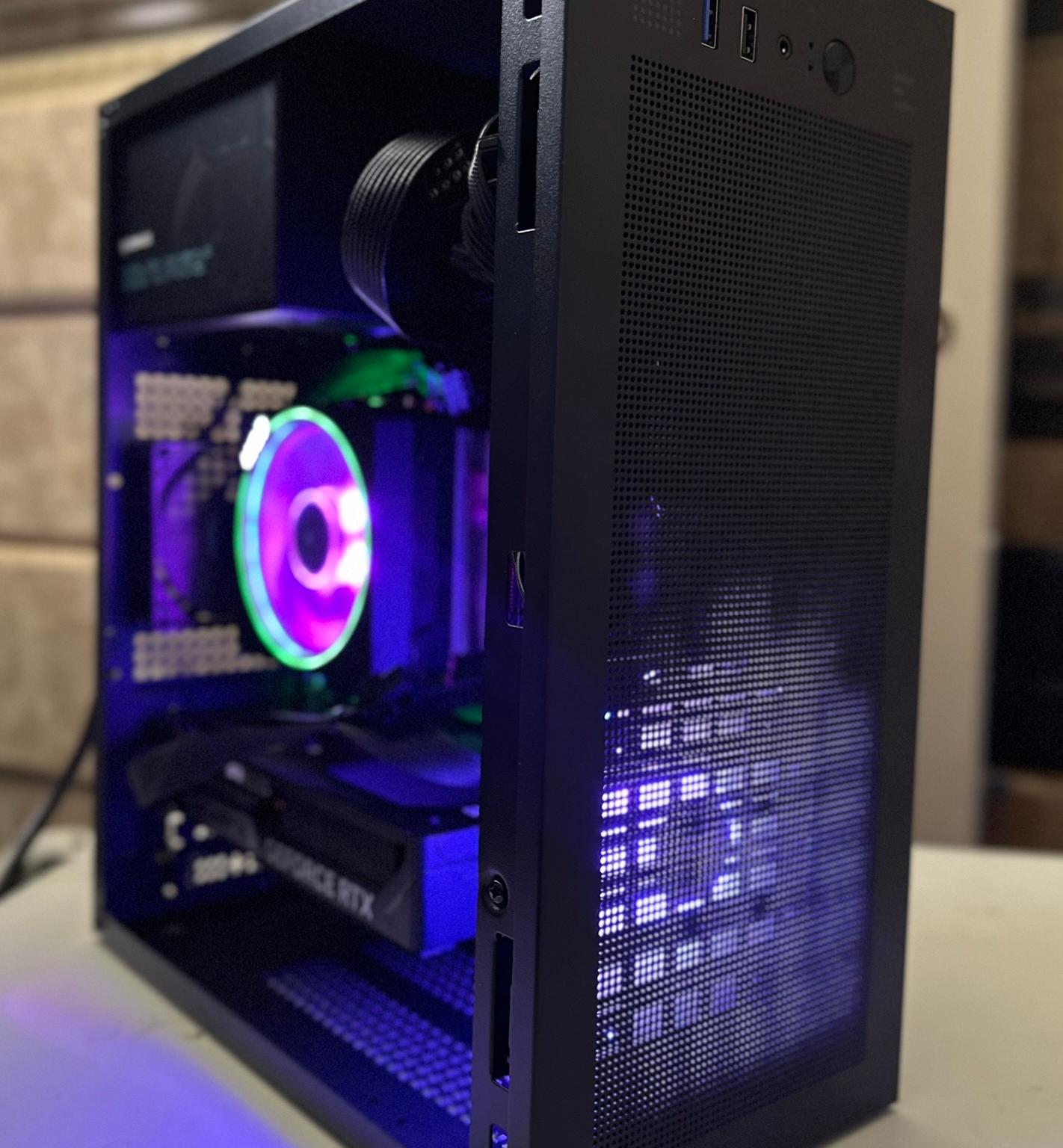 Ryzen 7 3800XT / RTX 5060 / 1TB NVME / 32GB RAM