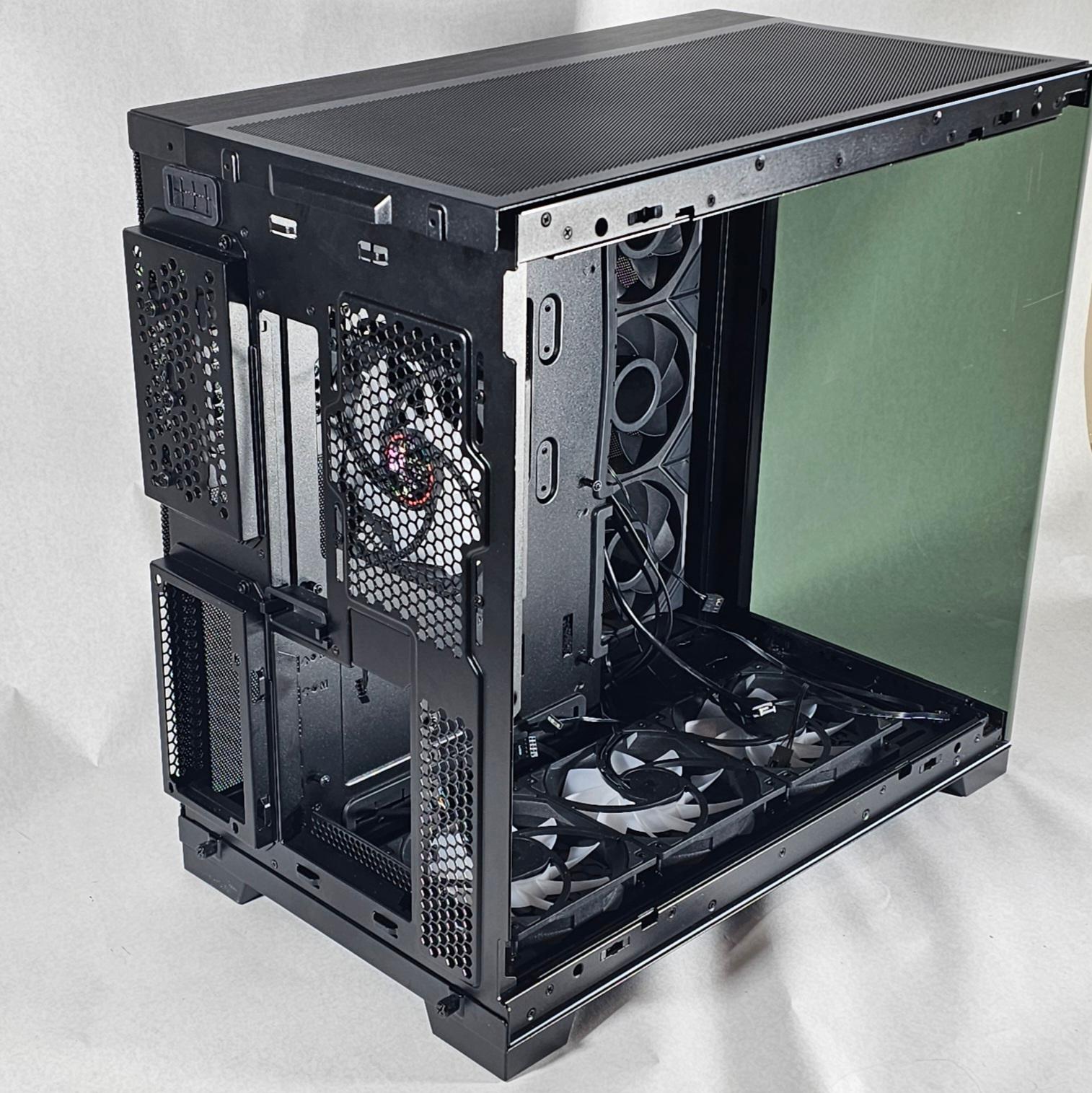 Lian Li PC Case 497 w\ Tempered Glass and 7 RGB Fans