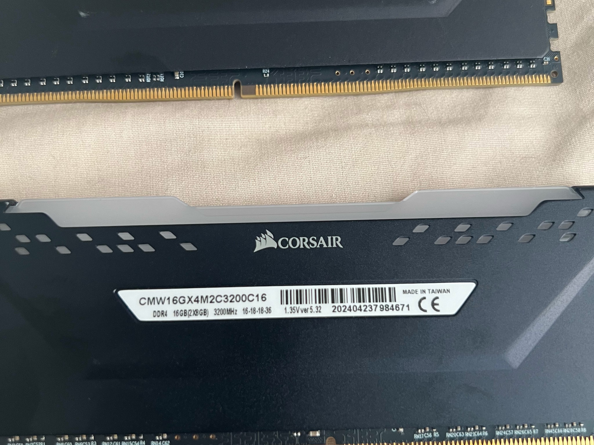 32GB (4x8) 3200Mhz DDR4 Corsair Vengence RGB Pro