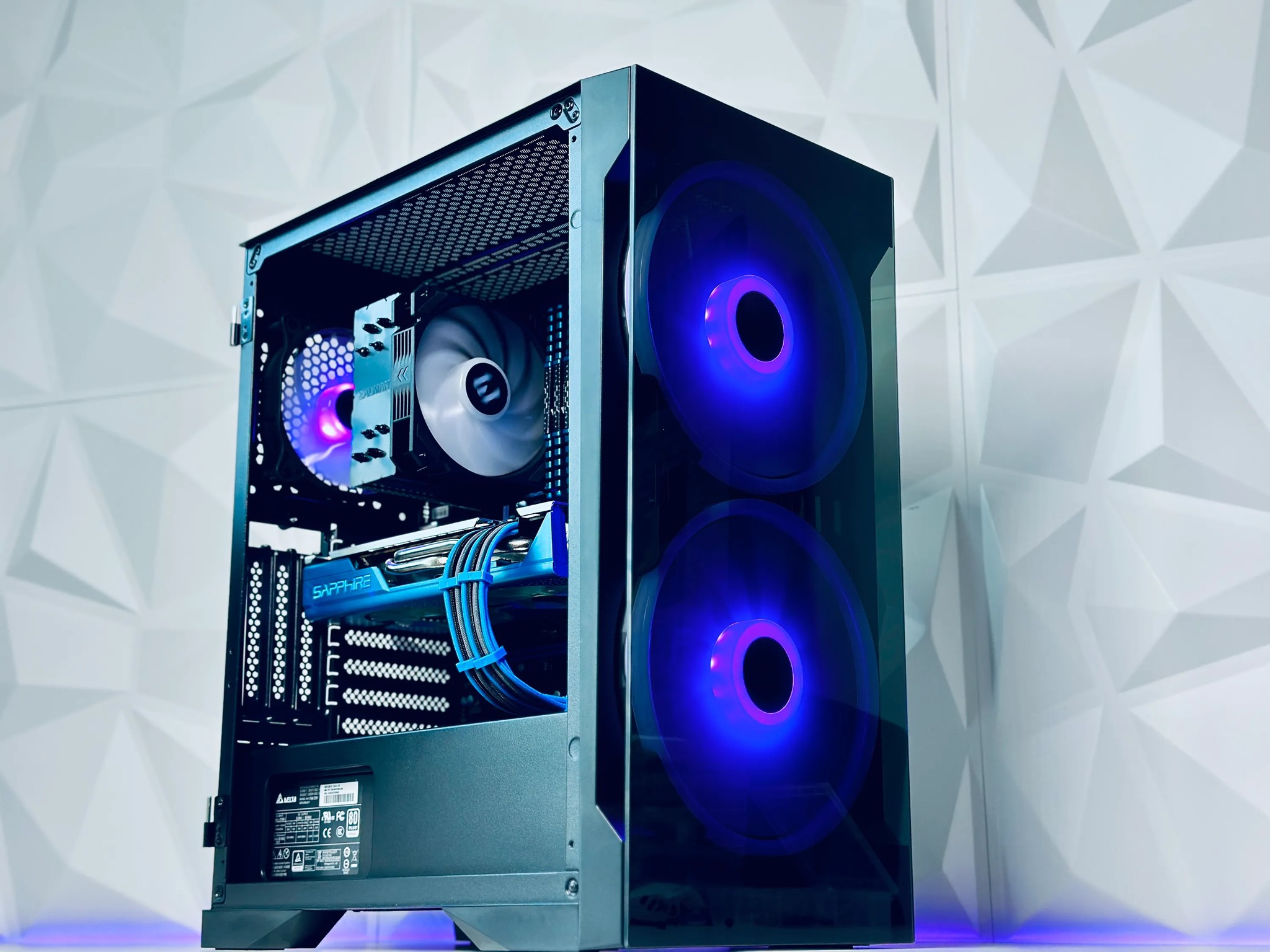💙💎 SAPPHIRE Gaming PC🔷AMD RX 580 8GB 🔷Intel Core i7 4770🔷16GB  RAM🔷500GB SSD