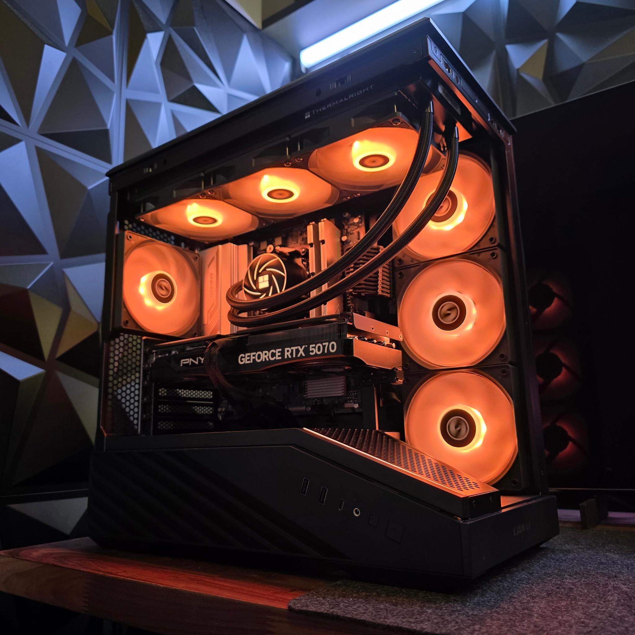 RTX 5070 + RYZEN 5 7600 DDR5 PC