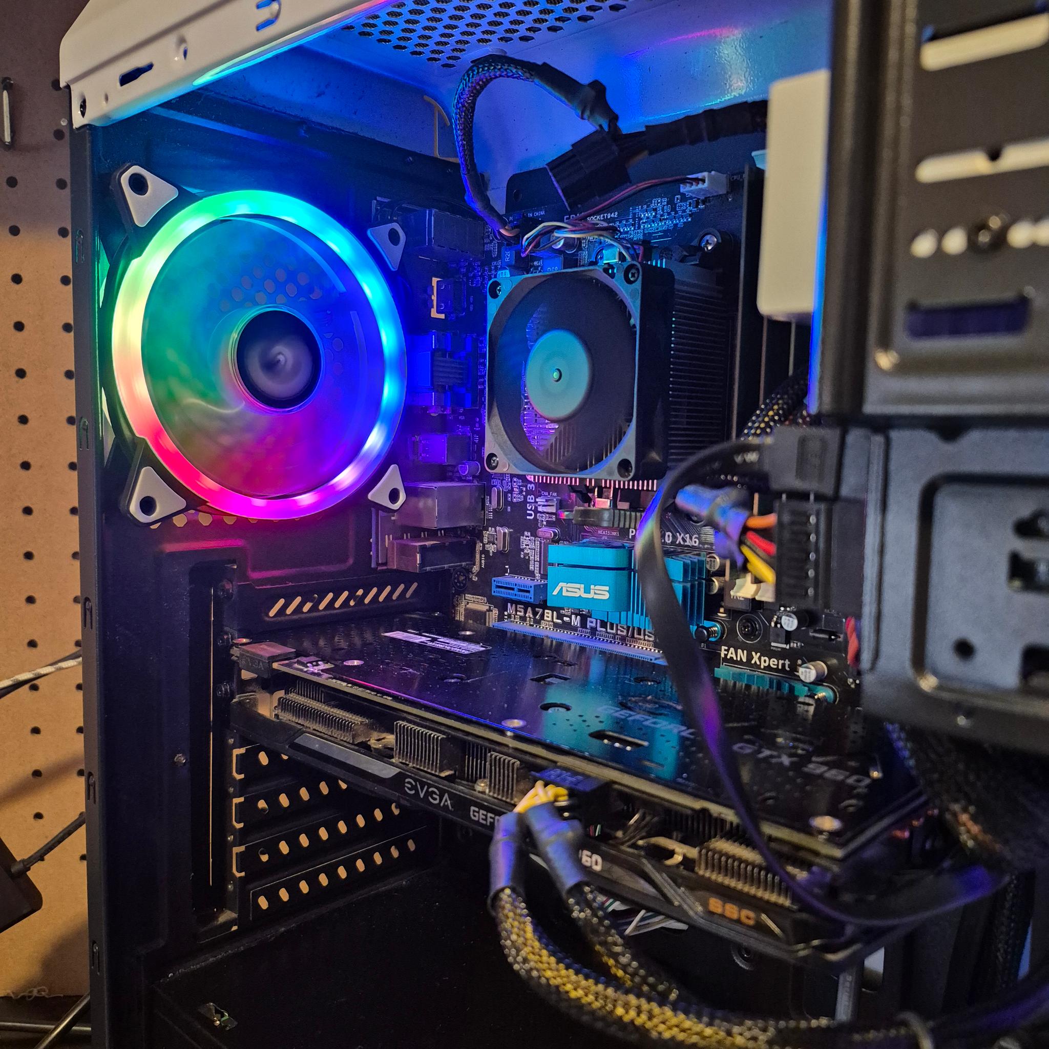70 FPS Fortnite | AMD FX 6300, 16GB RAM, GTX 960 4GB, 512GB SSD, Win10