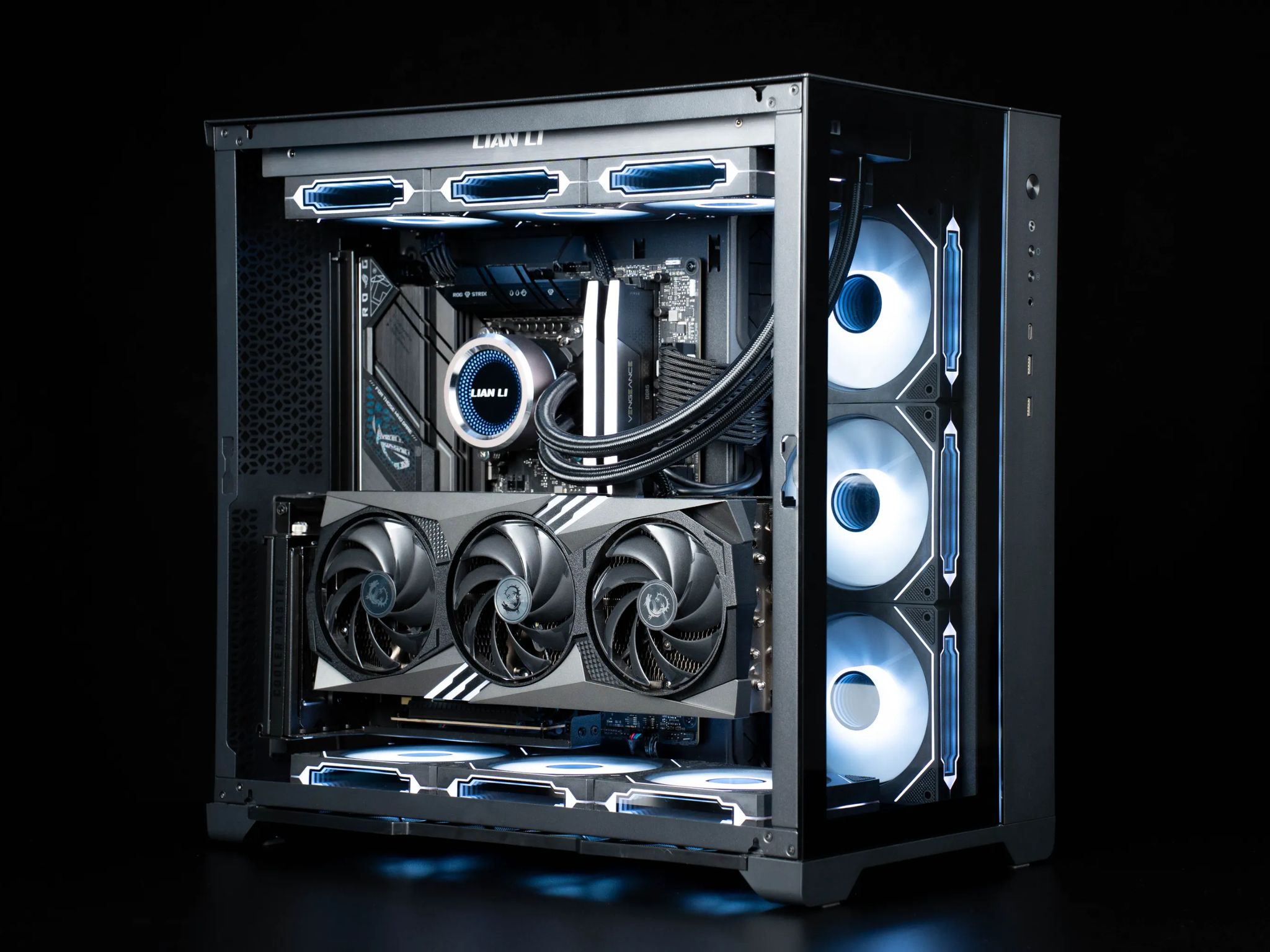 (RTX 4070 Ti 12gb | Intel Core i7-13700K | 32gb DDR5 | 2tb SSD)
