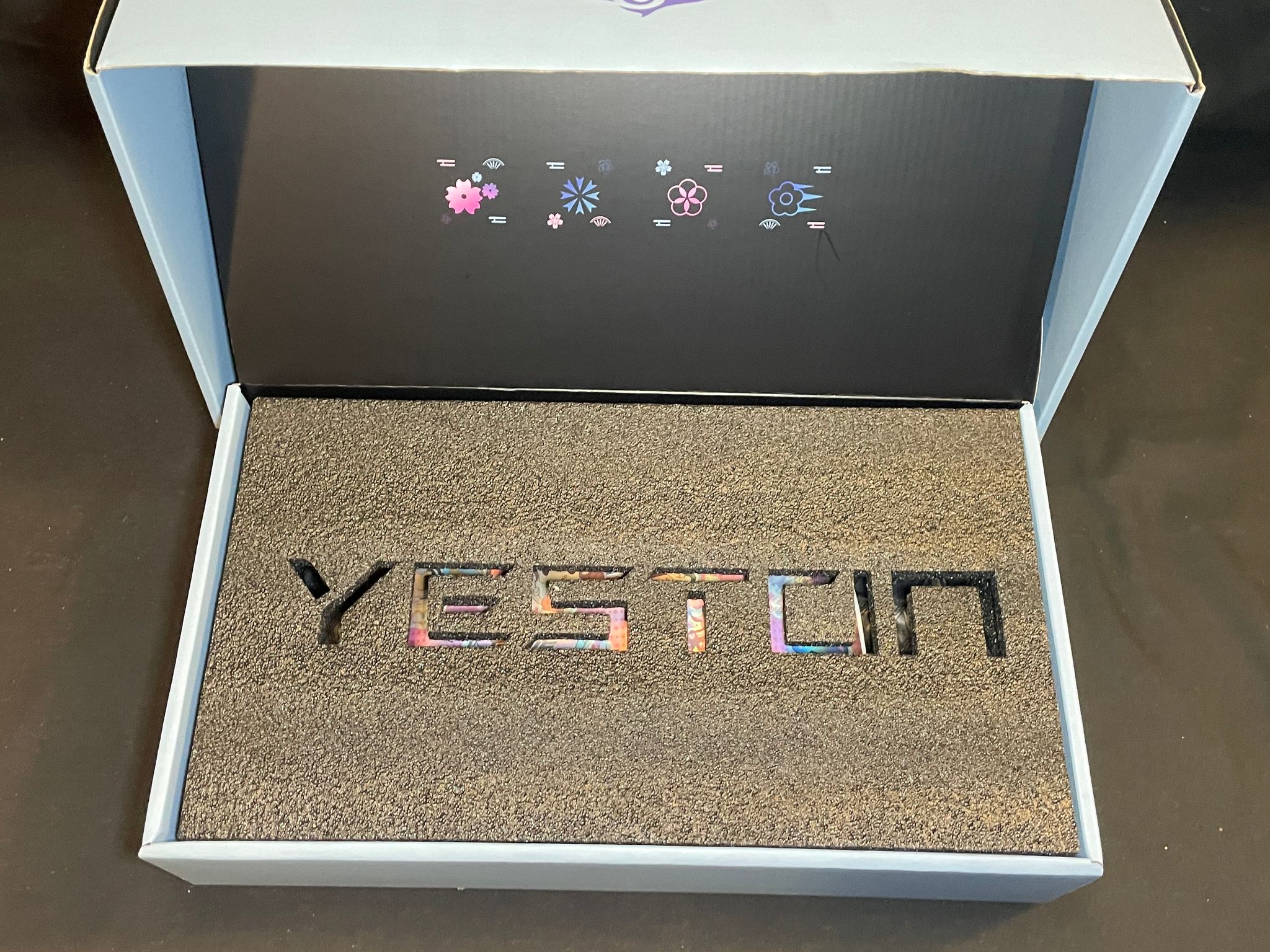 AMD Radeon RX 6750xt Limited Edition Box