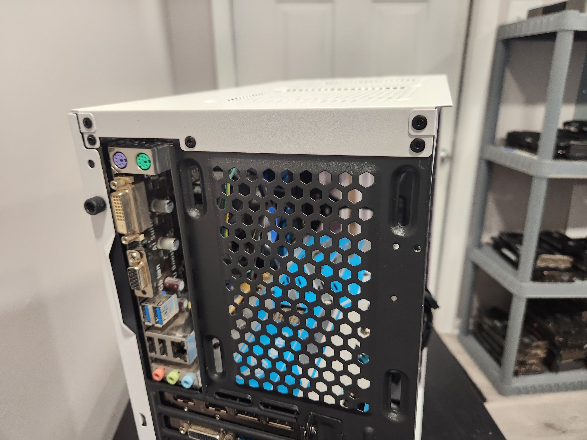 THE BLUE BOMBER ULTRA budget 1080 P gaming pc!
