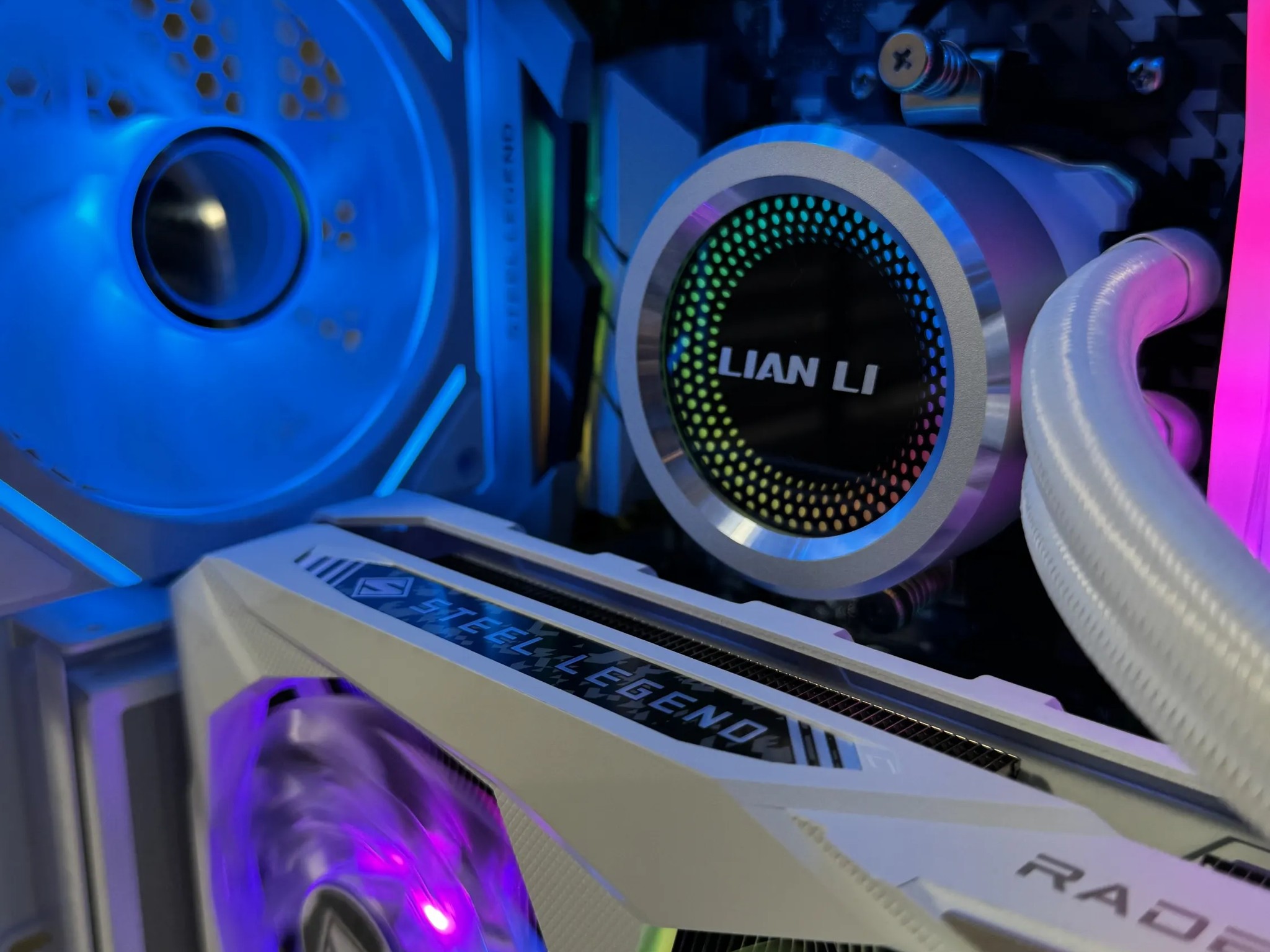 ⚪Steel Legend Boss⚪ 1440p/4K Gaming/Streaming | Ryzen 7 5700X3D, RX 7800XT, 1TB SSD, 32GB RAM