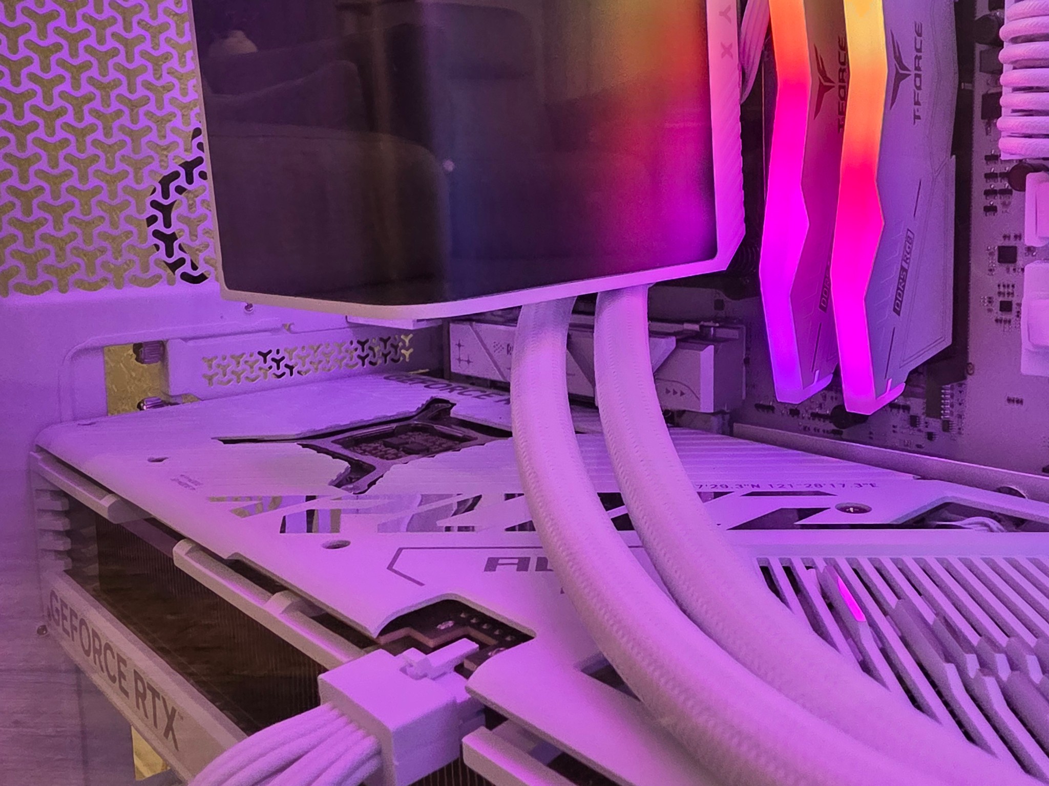 Corsair 4000D Vault Series Build! 7800X3D | RTX 4080 Super | 32GB DDR5 | 4TB NVME