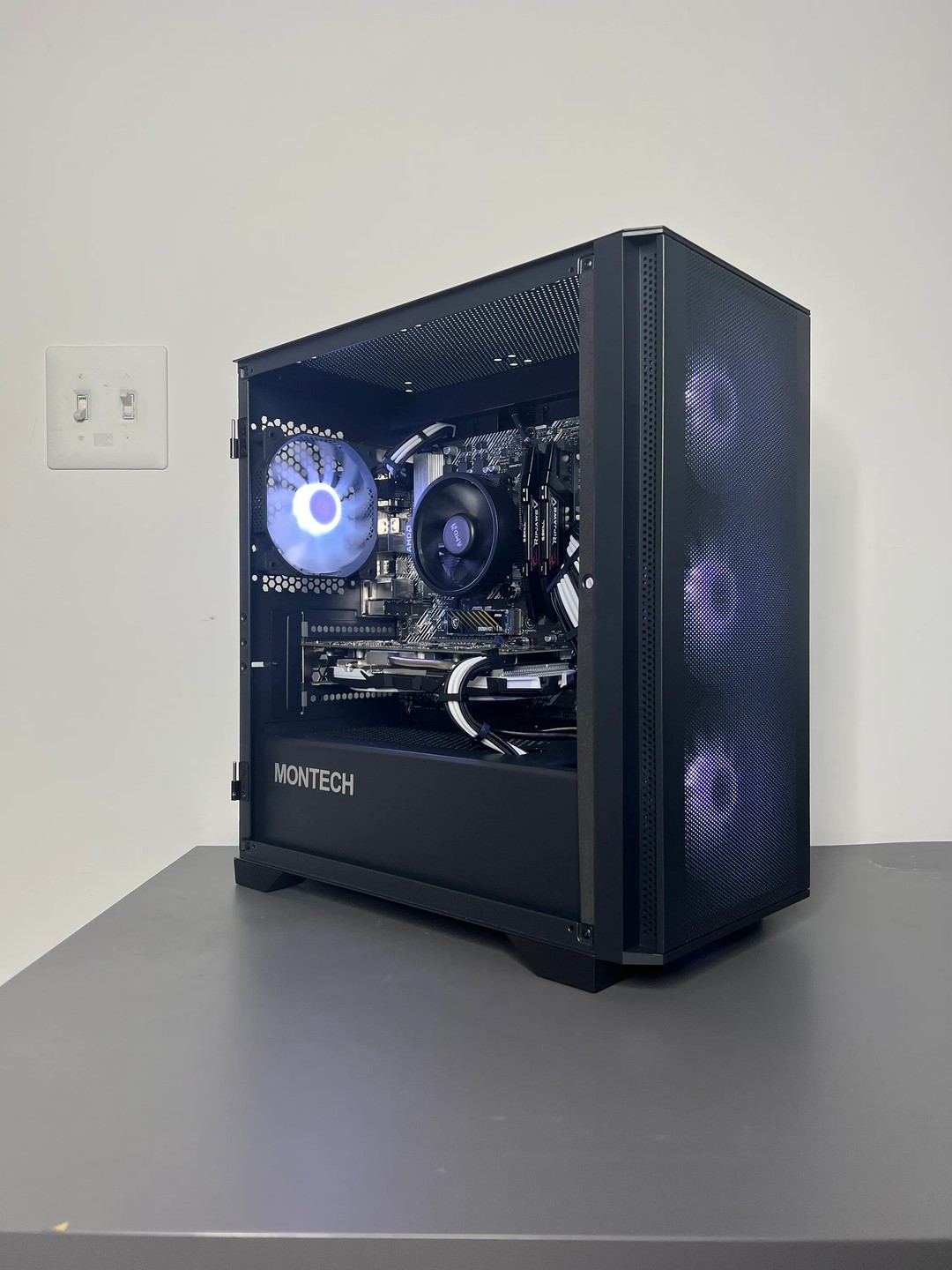 🖤🤍 Ryzen 5 1600 | RX 570 8GB | 16GB RAM | 1TB NVME SSD 🤍🖤 | Jawa
