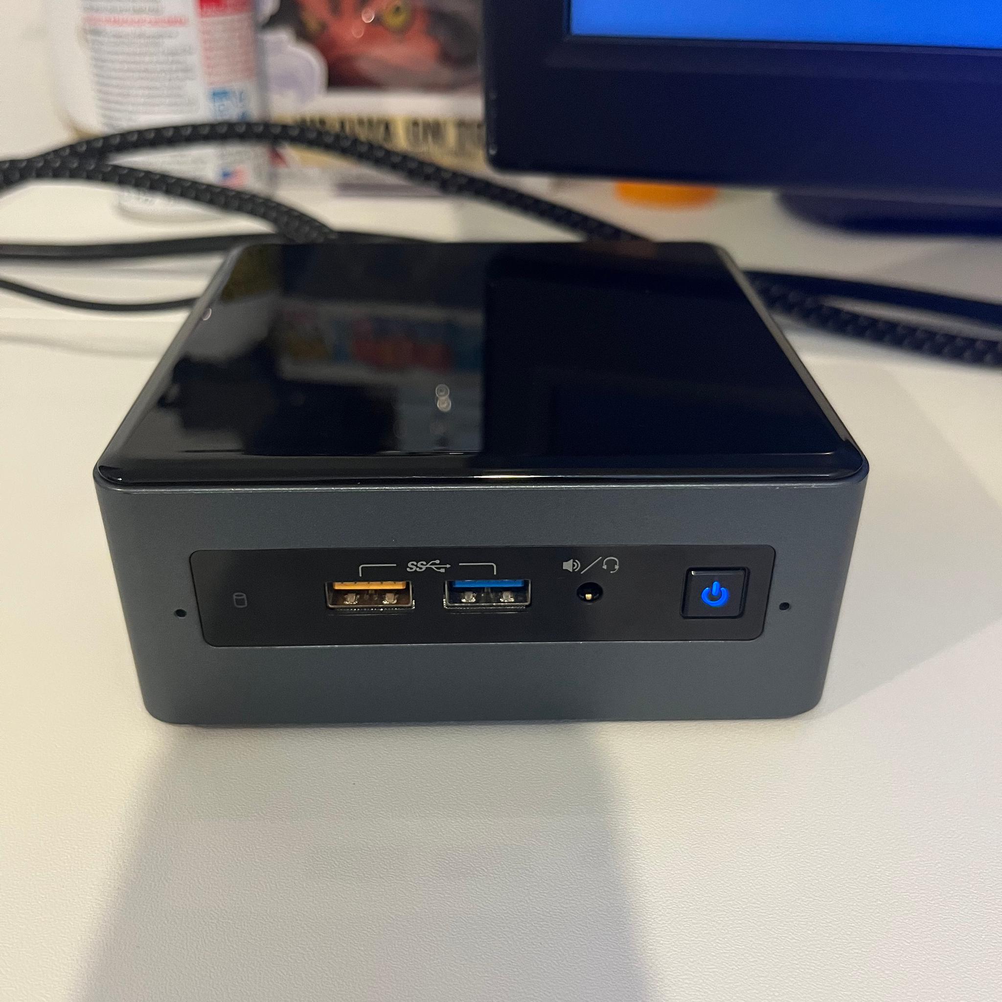 Intel NUC, Windows 11 Pro, 4 cores @ 1.5GHz, 8GB RAM, 220GB SSD (Monitor & Keyboard NOT included)