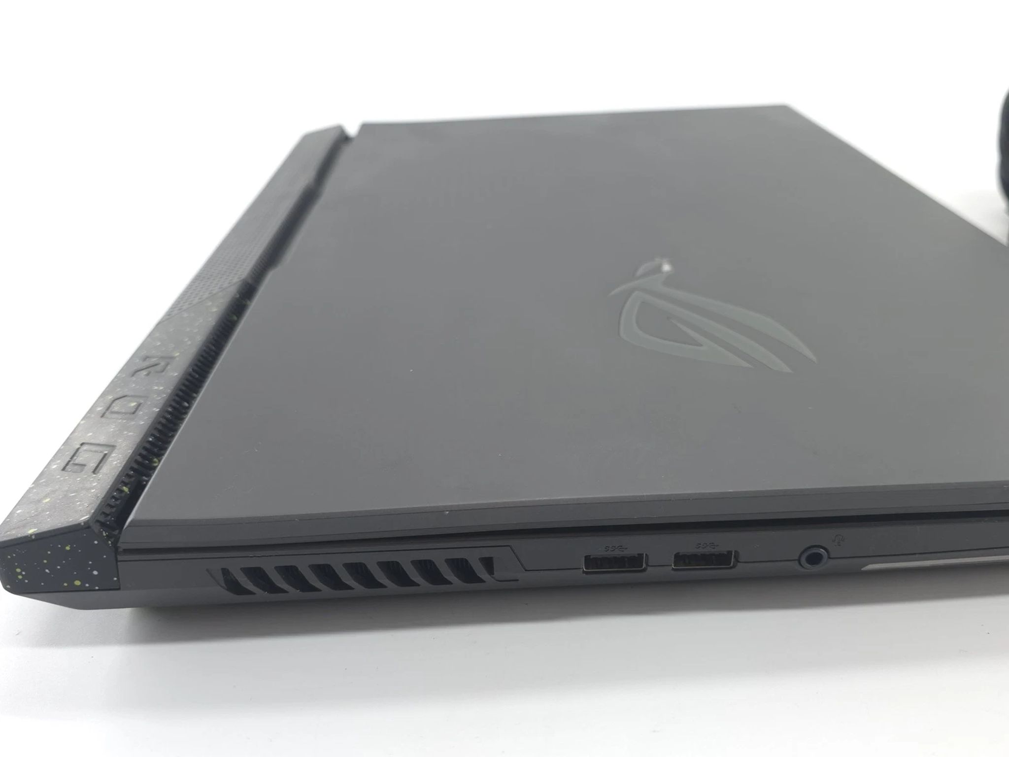 ASUS ROG Strix G17 17.3'' 1TB SSD 16GB RAM 3.0GHz Ryzen 9 7845HX RTX 4060 240Hz