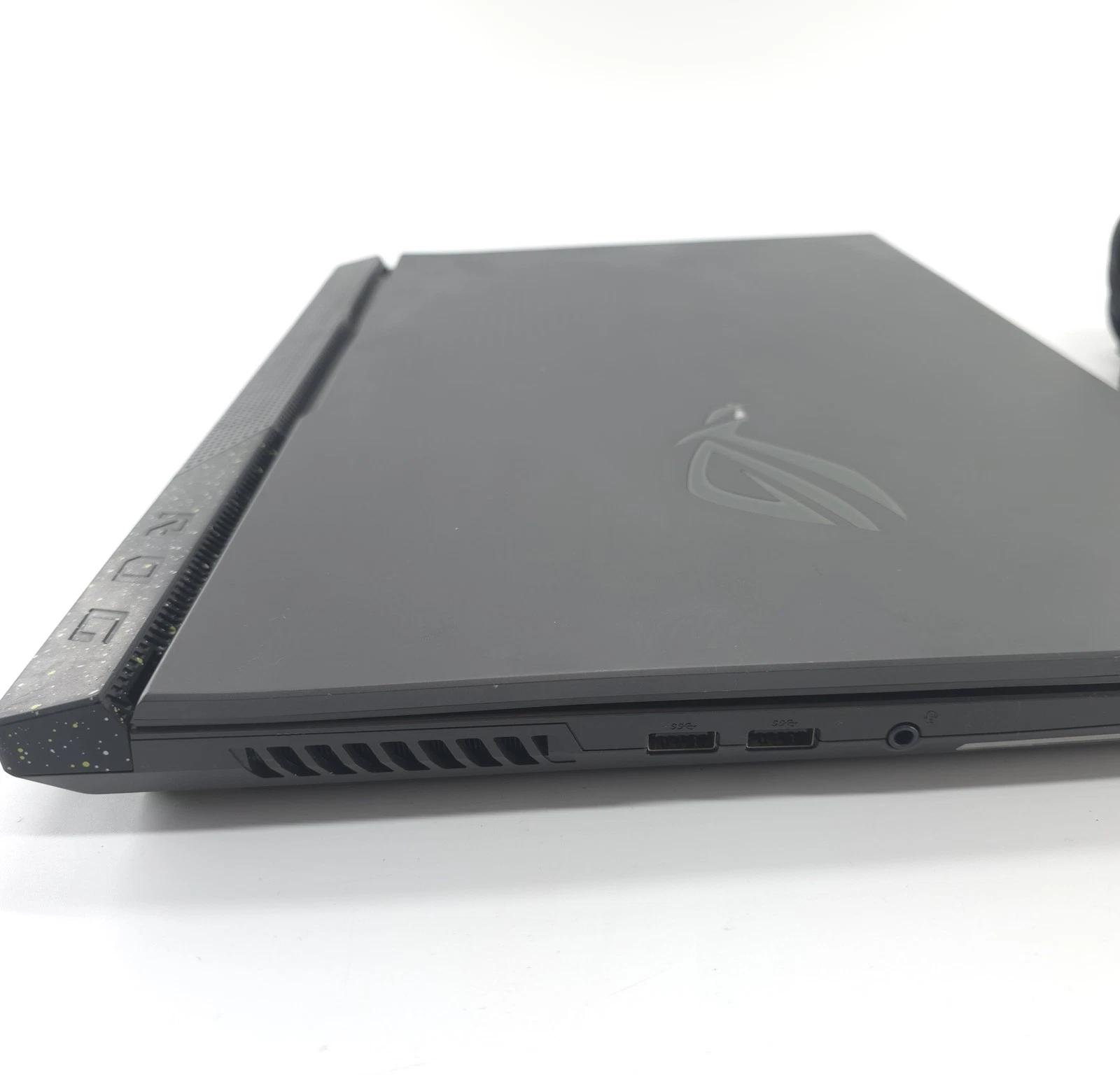 ASUS ROG Strix G17 17.3'' 1TB SSD 16GB RAM 3.0GHz Ryzen 9 7845HX RTX 4060 240Hz