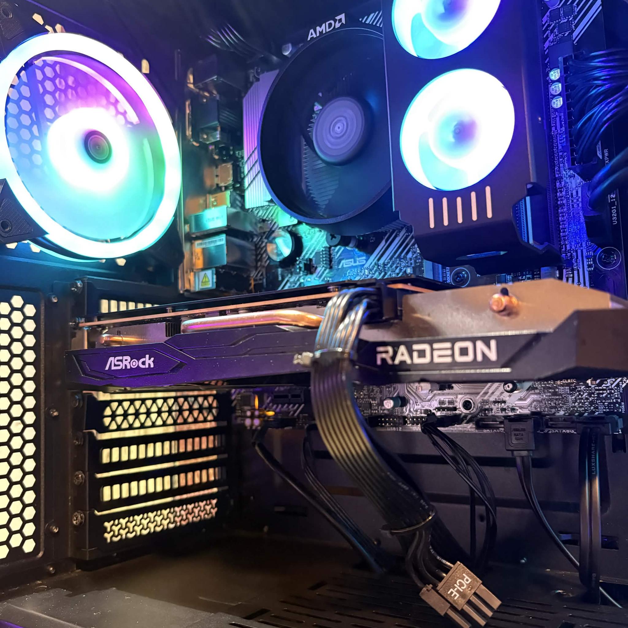 Black Cat Customs Shadowclaw | Ryzen 5 3600 | RX 6600 XT | 16GB RAM | 1.25TB Storage
