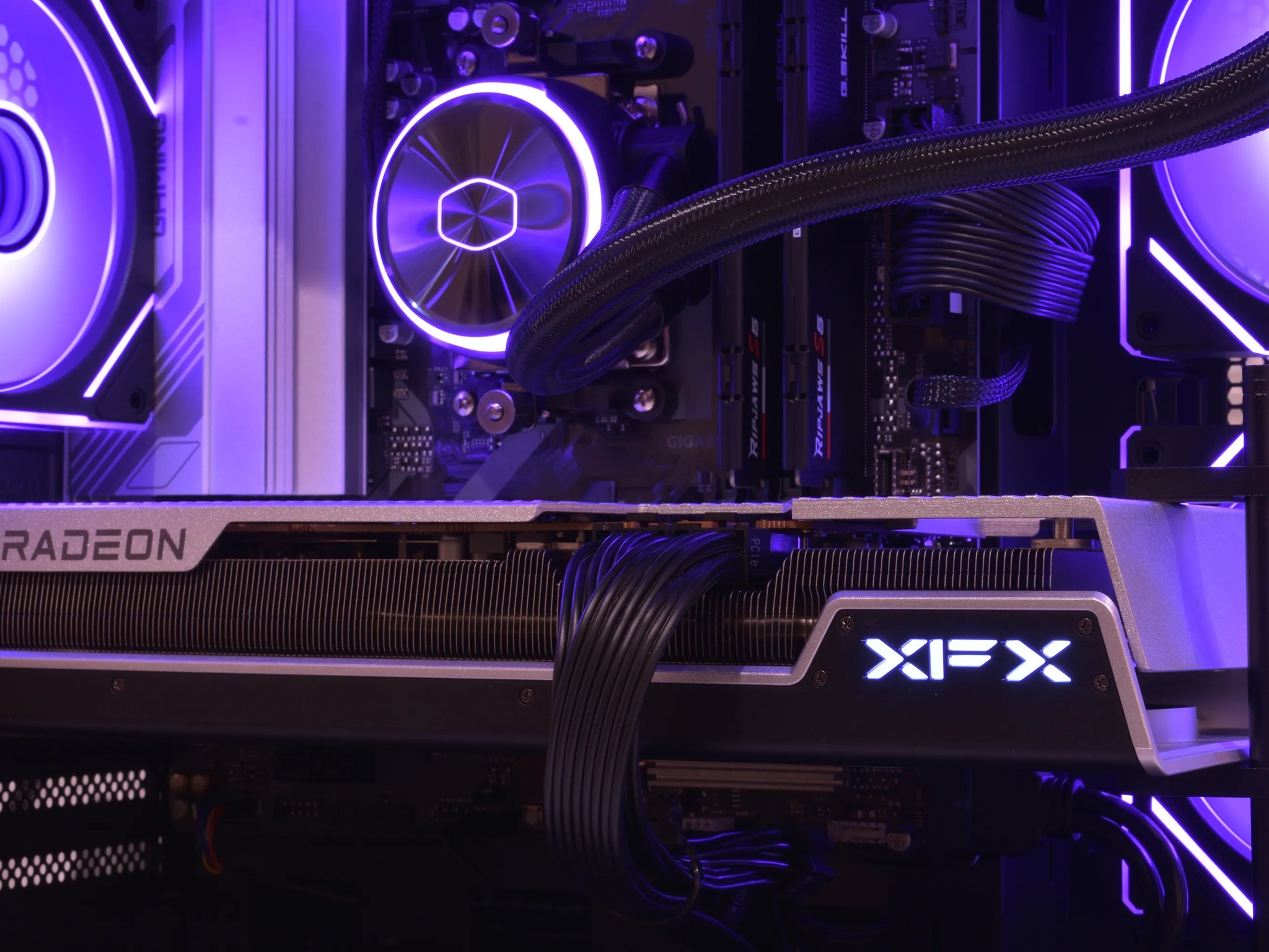 🎮Pro Gamer🎮 Ryzen 5 7600X | AMD RX 7800XT 16GB | 32GB DDR5 | 1TB nVME SSD | Win11 Pro+Wifi
