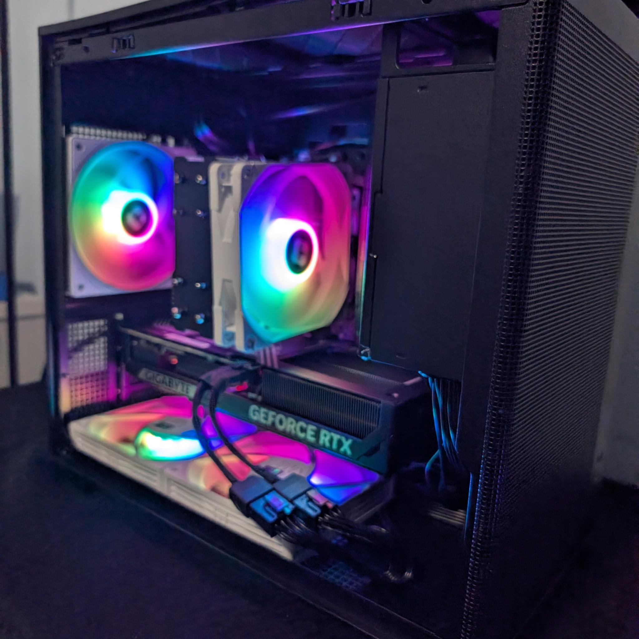 SFF Nvidia Gaming PC RTX 5070-Ryzen 5 7500x3d-32GB DDR5 6000-1 TB NVME mostly new