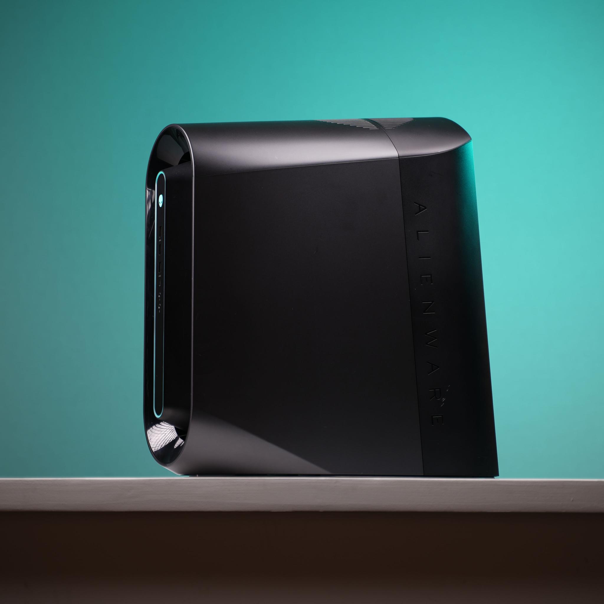 “AUROFORM C” RTX 3080 Intel Core i9 10900K 32GB 1TB Windows 11 Workstation Gaming PC