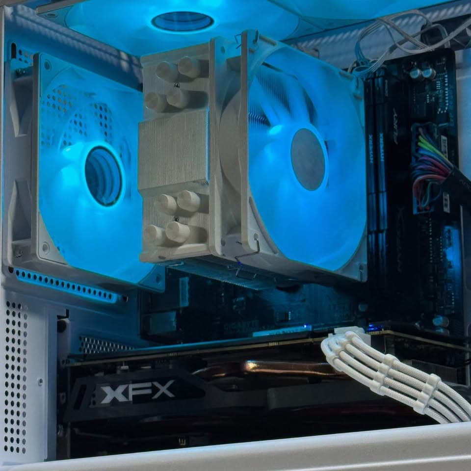 🔥 Gaming PC | RX 570 | Ryzen 3 2300X | 16GB RAM | 512GB SSD | WiFi + BT