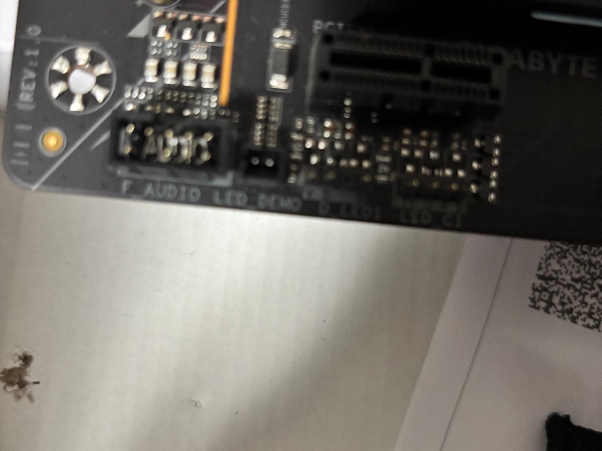 GIGABYTE Z490 AORUS ELITE AC
