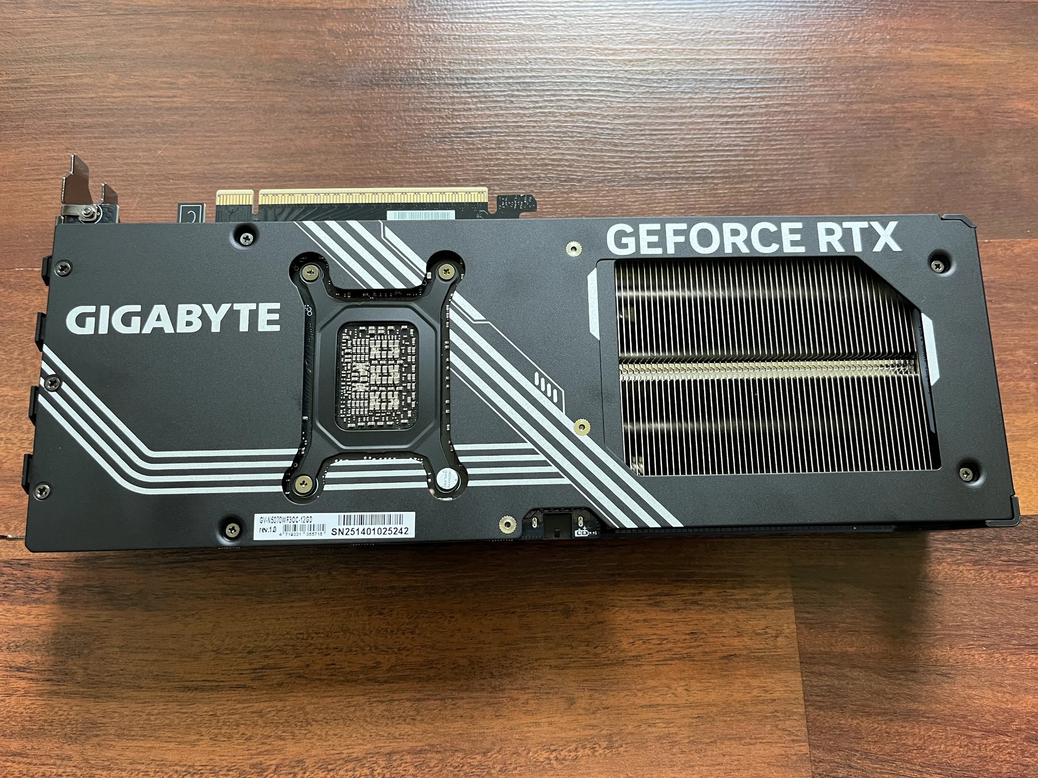 Gigabyte RTX 5070 Windforce OC SFF 12GB