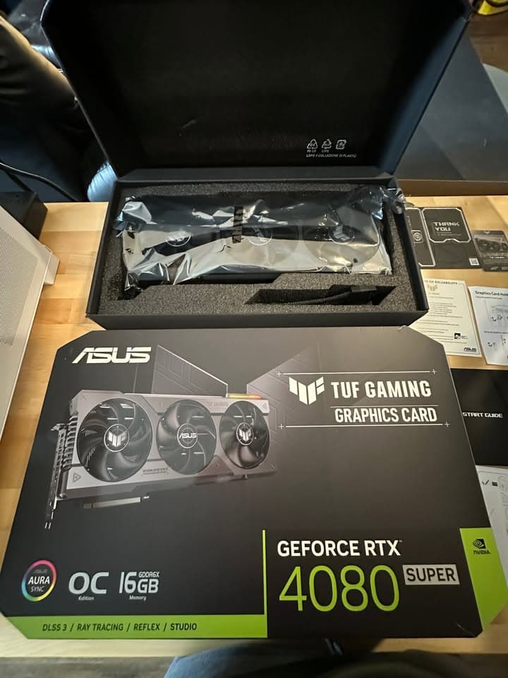 ASUS TUF Gaming GeForce RTX 4080 SUPER OC Edition