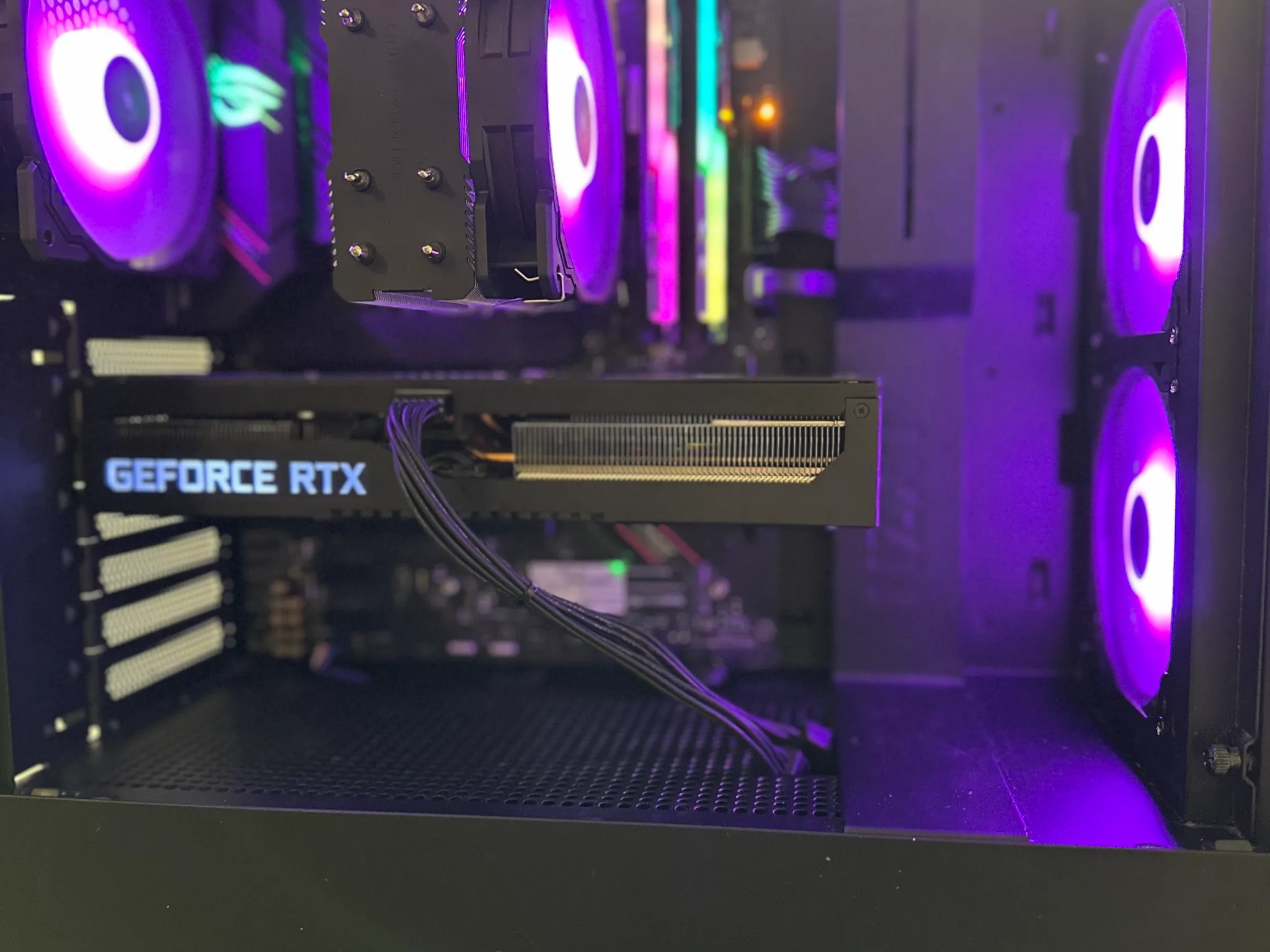 RTX 3070 TI | RYZEN 9 3900X | 32GB DDR4 | 1.5 TB