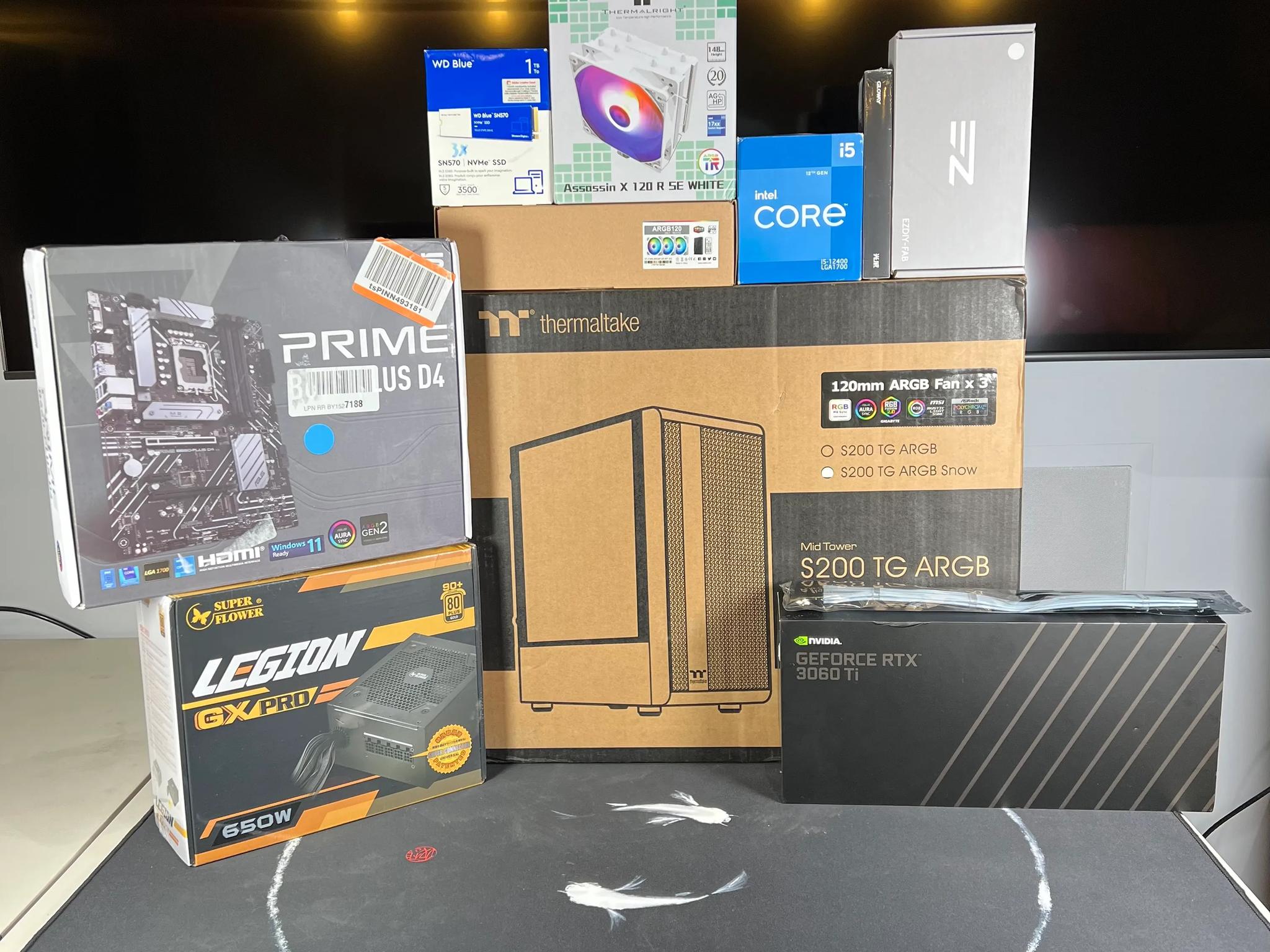 Mid Range White Gaming PC (i5-12400 + RTX 3060Ti)