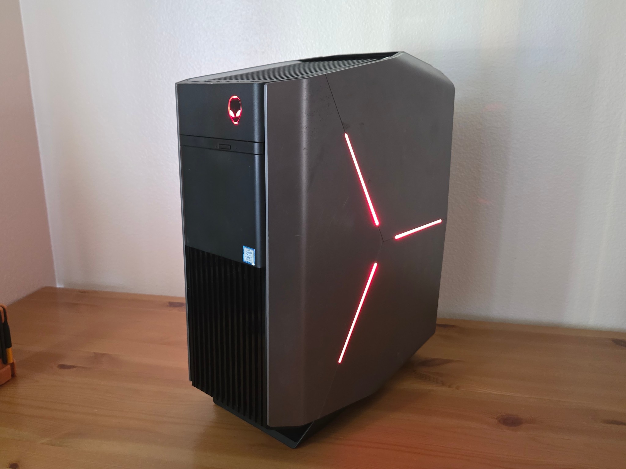 Budget Gaming Done Right! ❄️Liquid Cooled i7 8700K❄️| RTX 2080 | 32GB Ram | Windows 11
