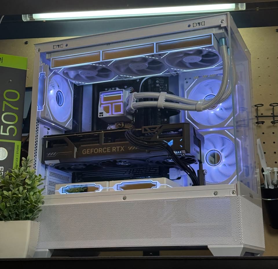 1440P / 4K Gaming PC | RTX 5070 | Ryzen 5 9600x | 32GB DDR5 RAM | 1TB | Windows 11