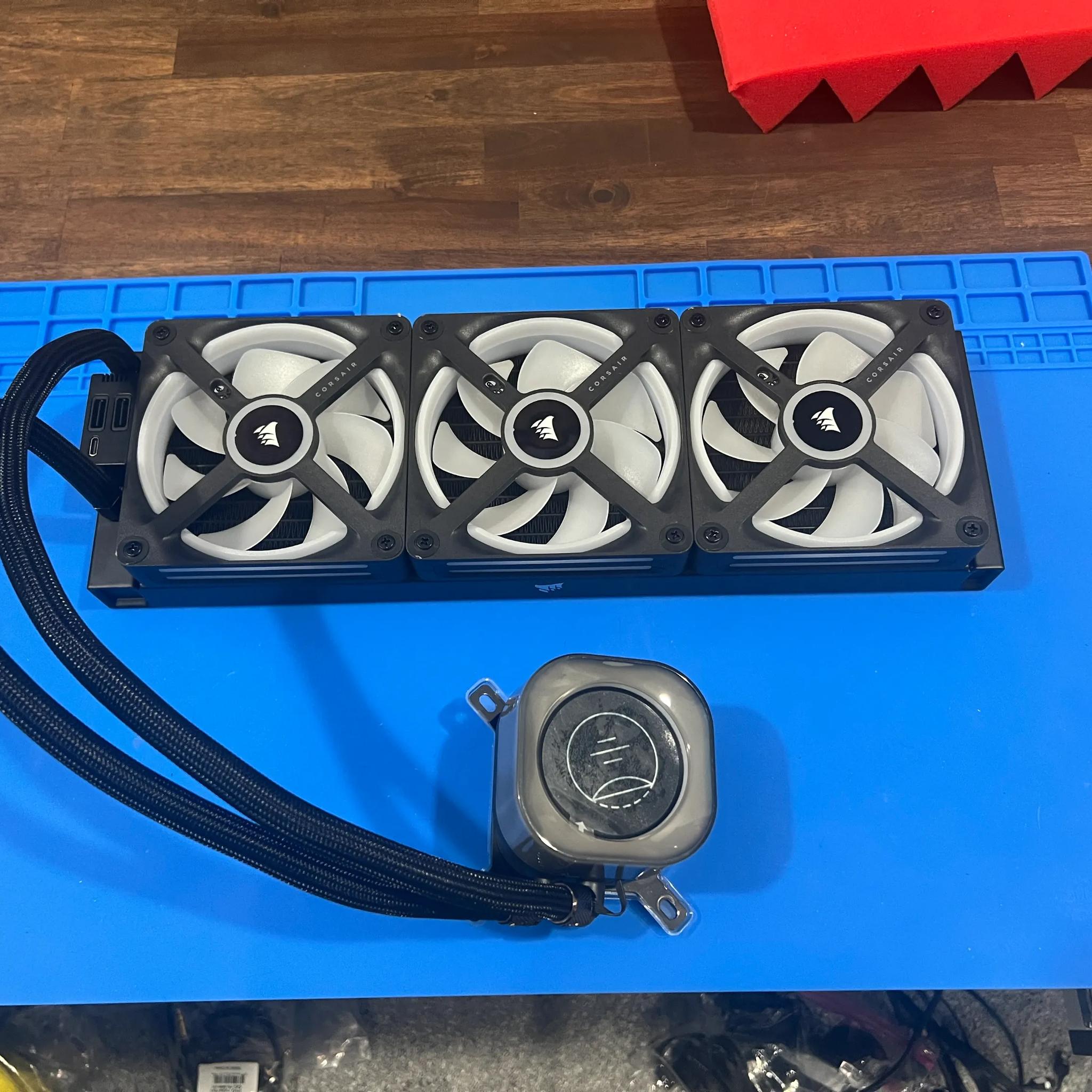 CORSAIR ICUE LINK H150i LCD