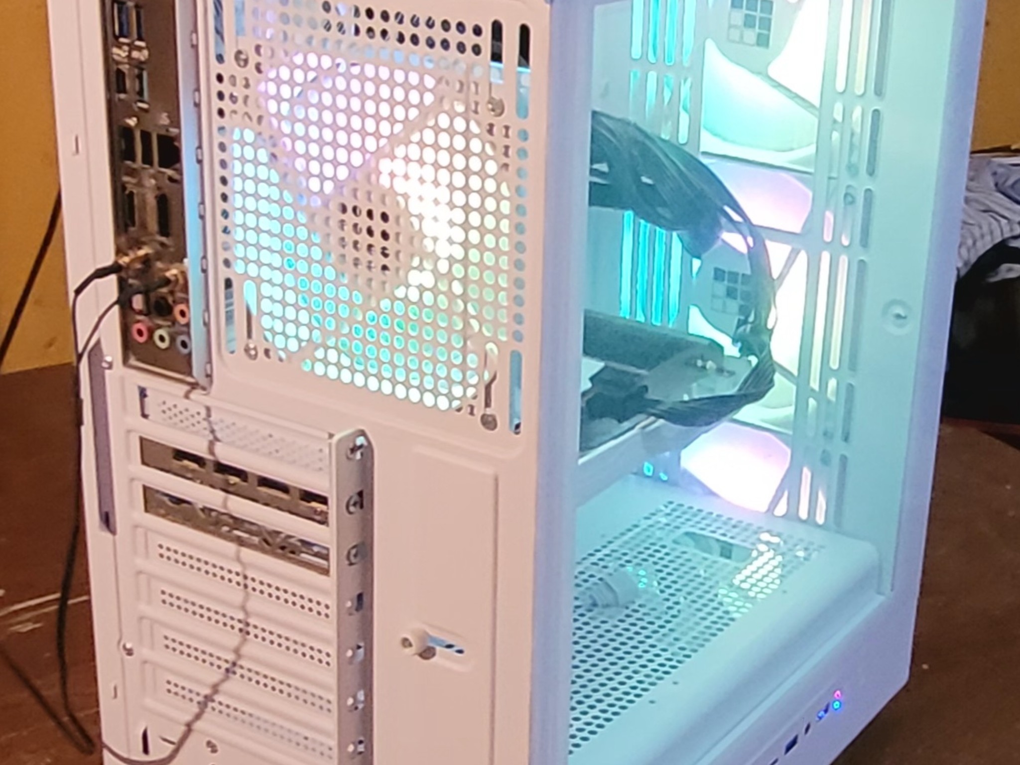 Custom Built PC - AMD Ryzen 5 3600 | AMD Radeon RX 6600 | Windows 11 Home