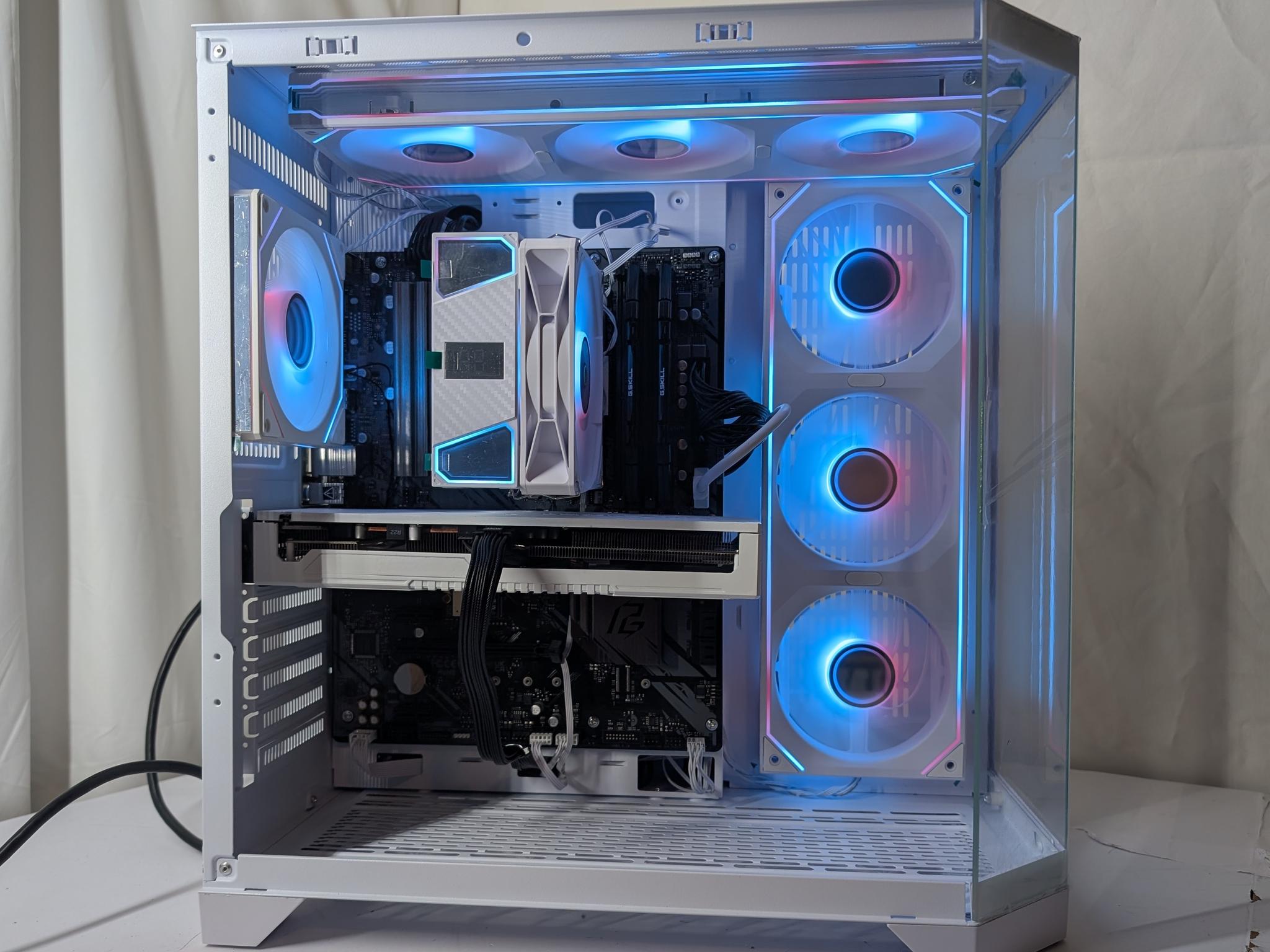 RTX 3070 | RYZEN  5 3600 | 32GB DDR4 | 1TB NVME | 750W PSU